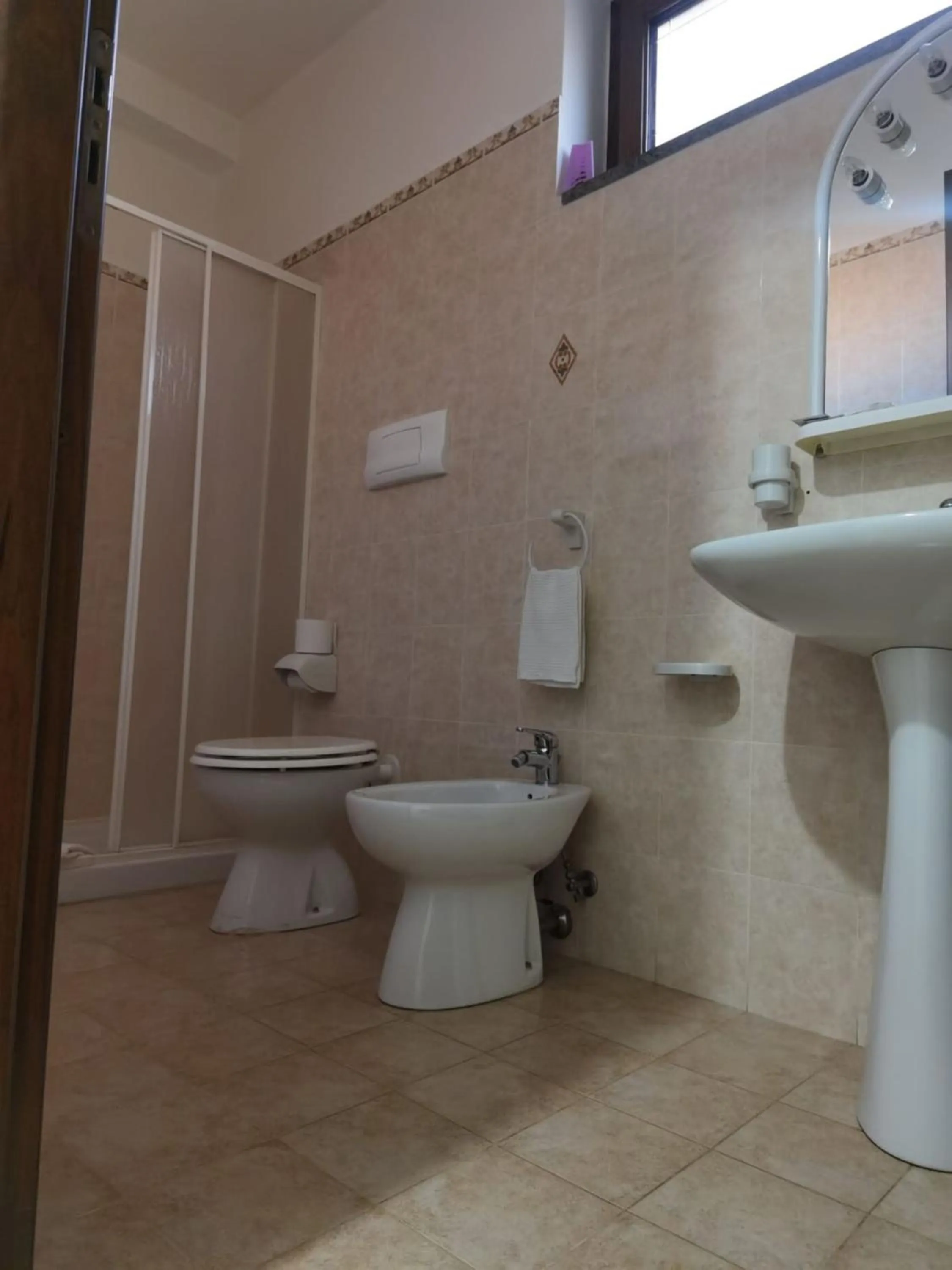 Bathroom in Hotel Edelweiss