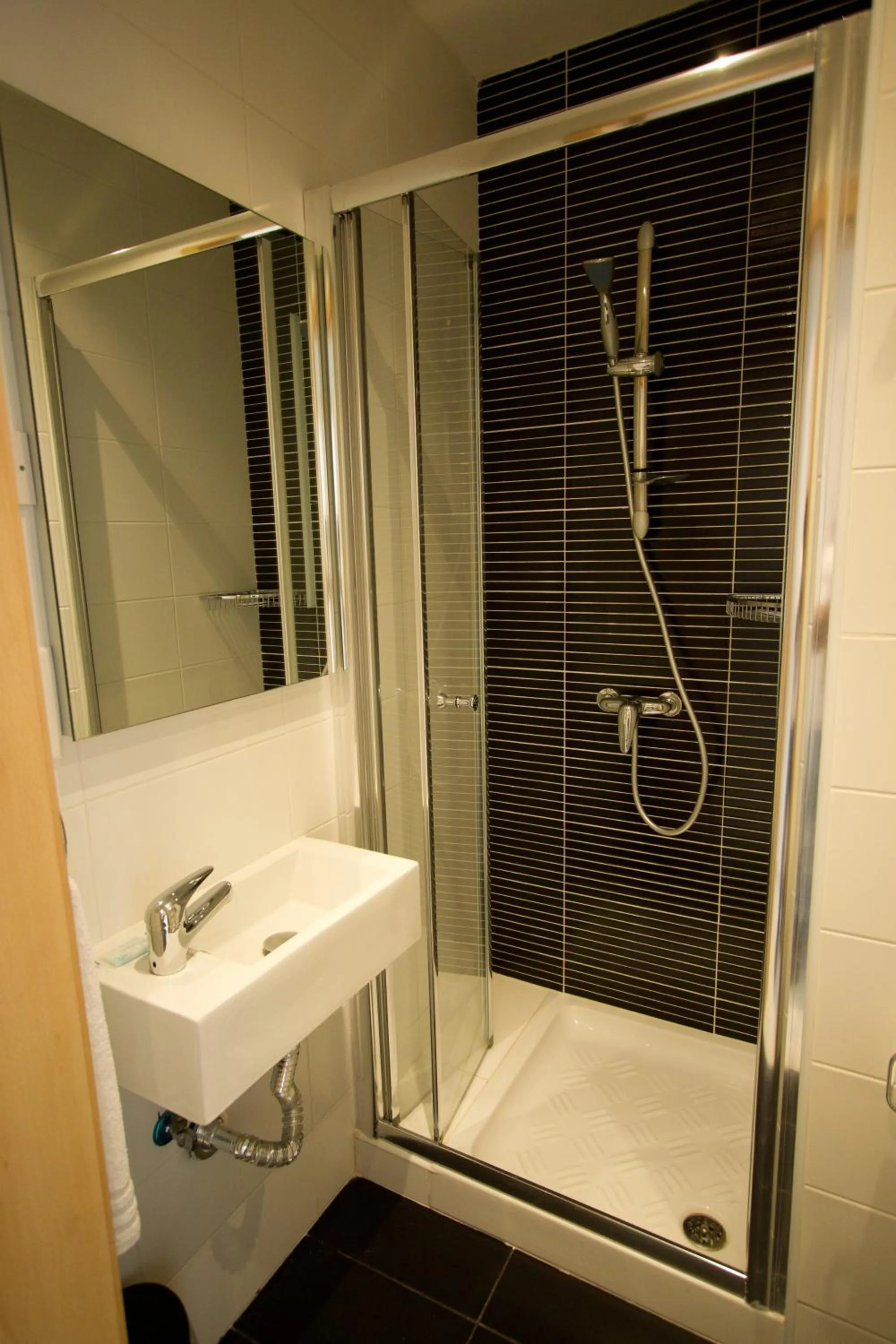 Bathroom in Harbour Lodge