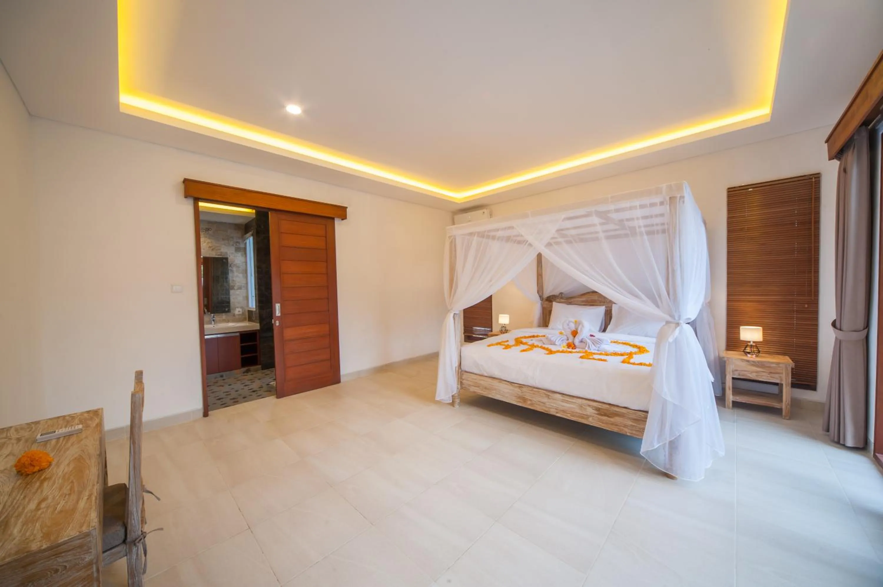 Bed in Villa Ubud Hill