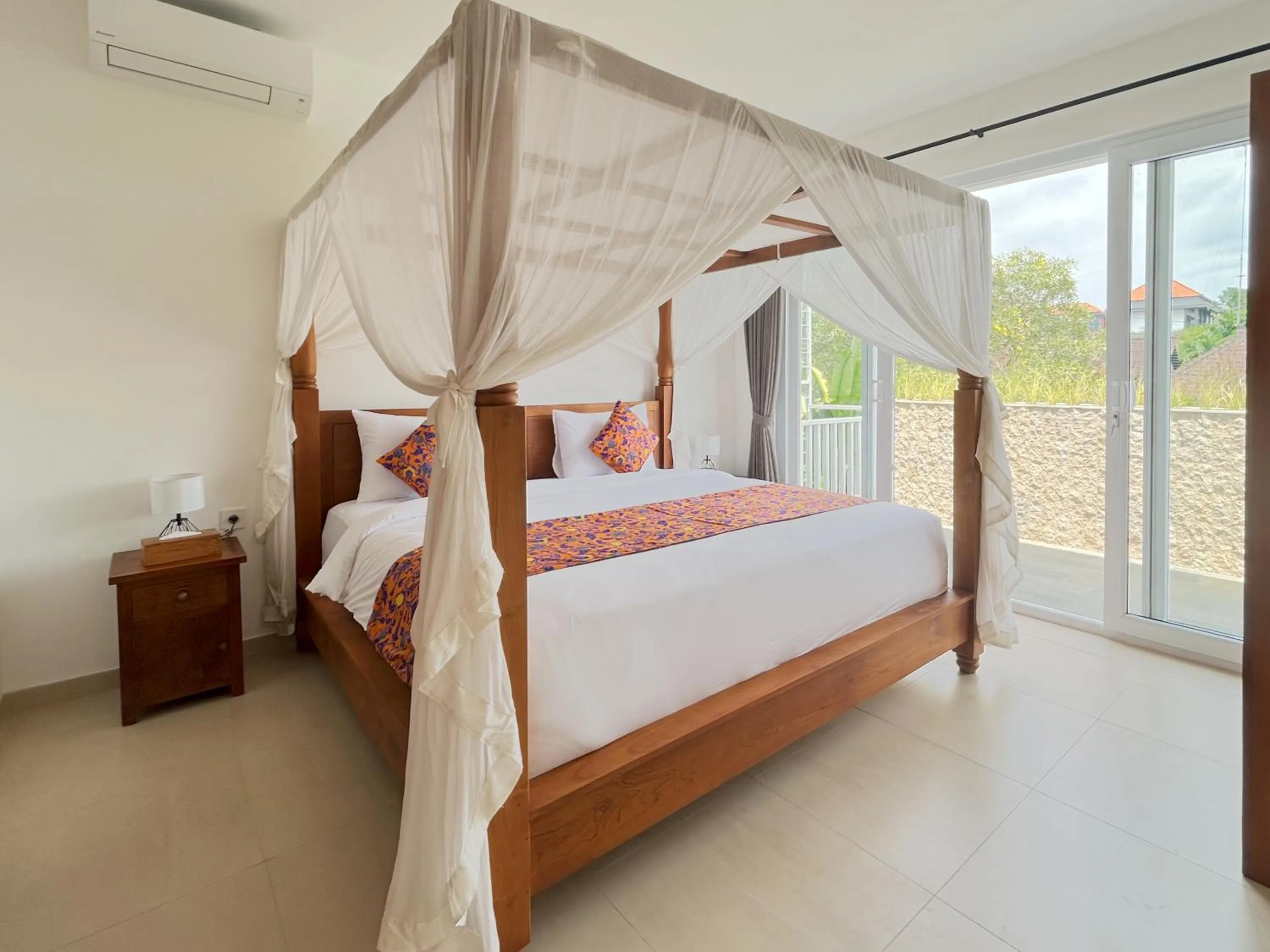 Bed in Villa Ubud Hill