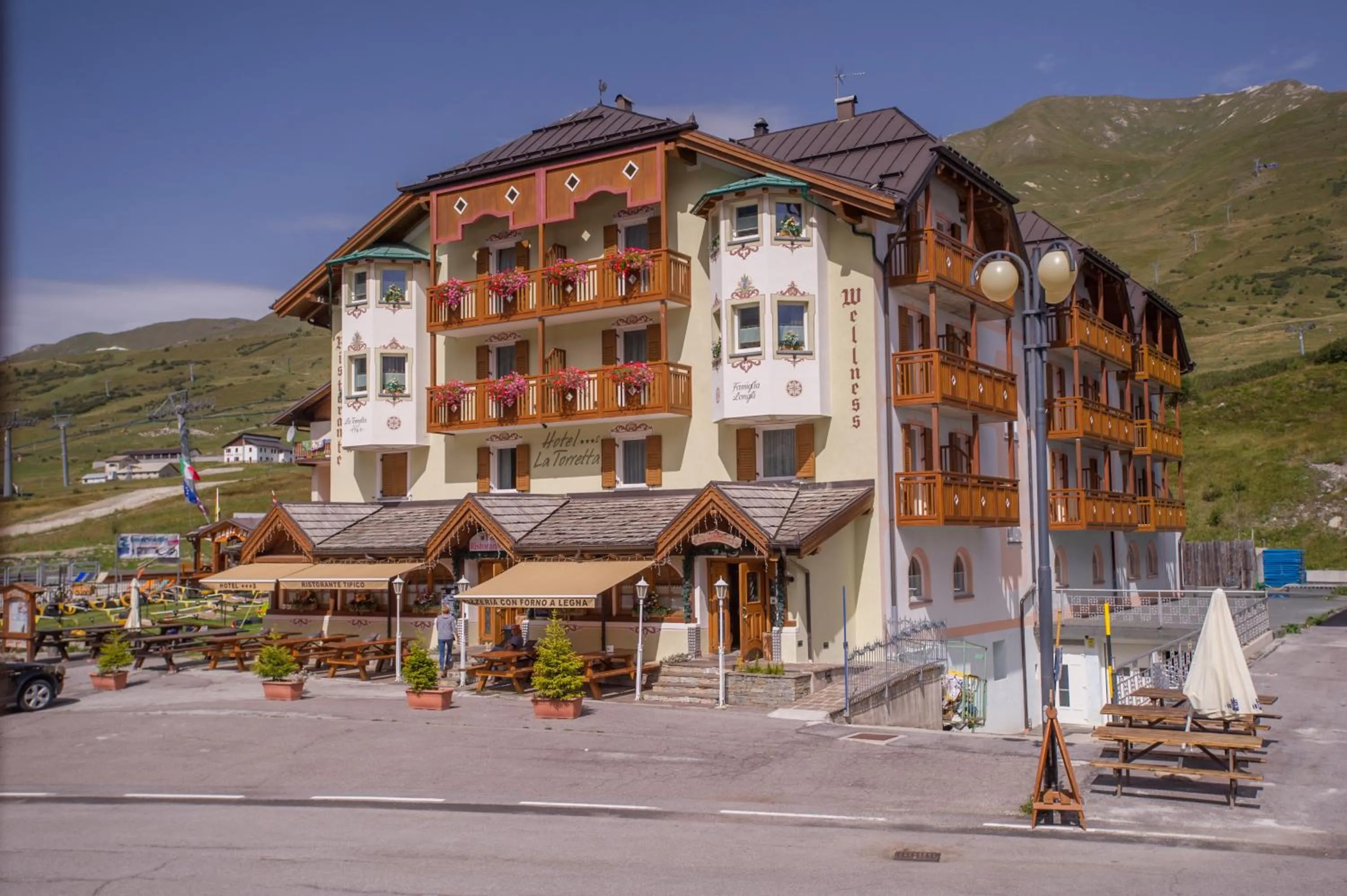 Facade/entrance in La Torretta