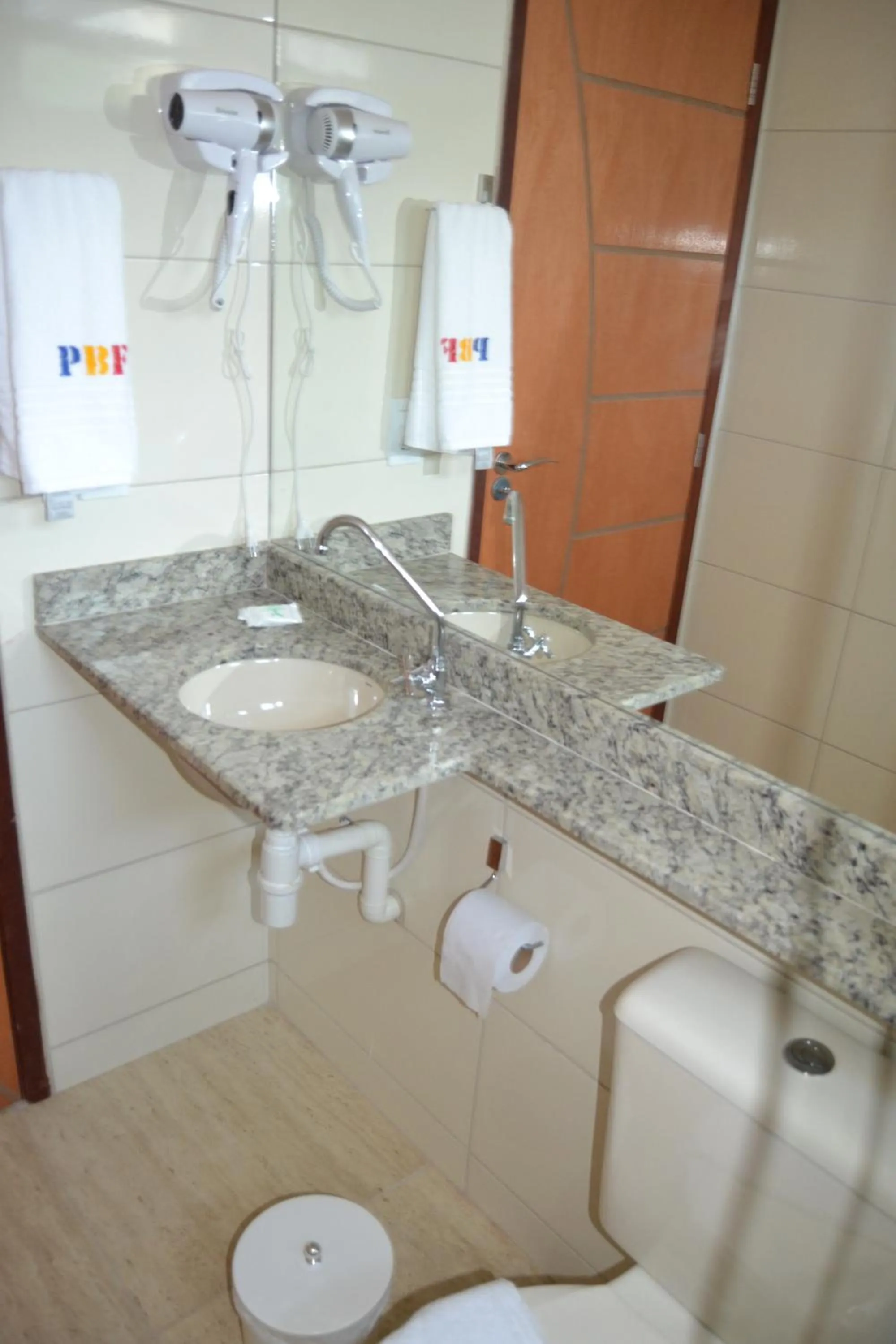 Toilet in Pousada Beija Flores