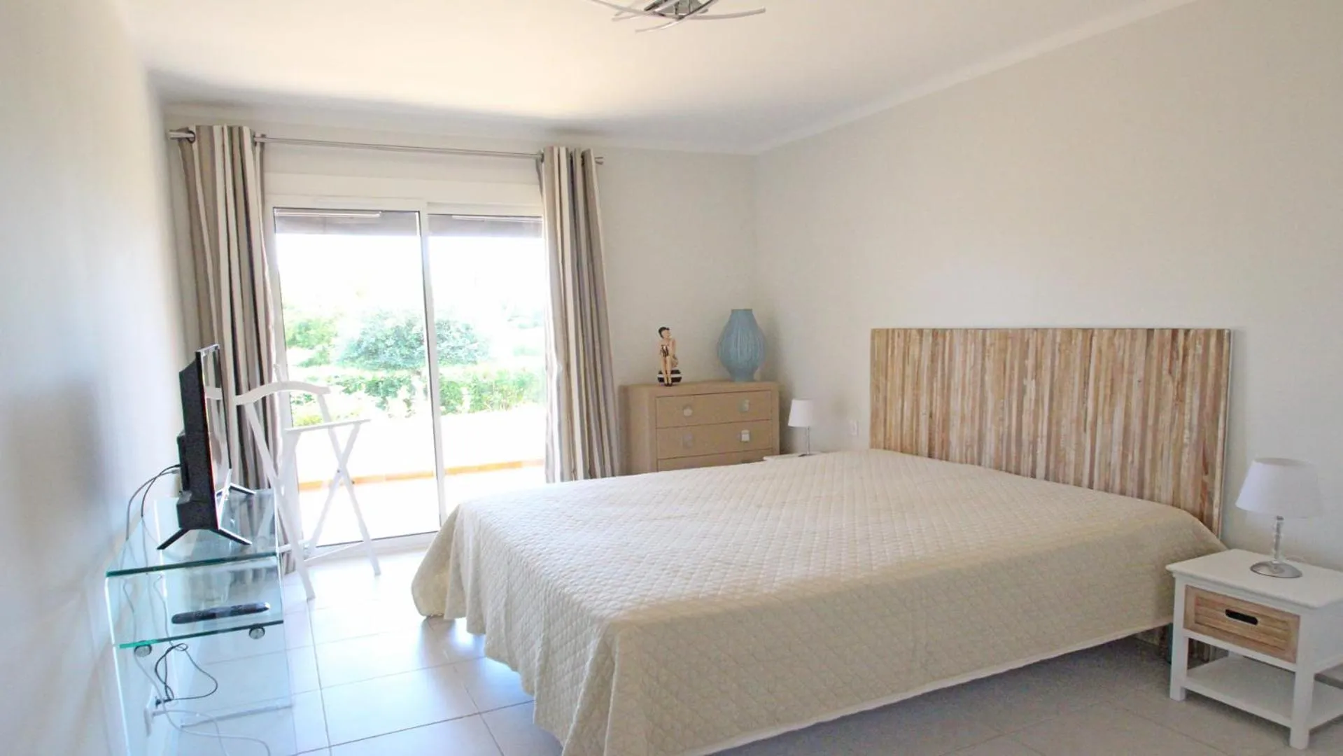 Bedroom, Bed in Villa Carpe Diem