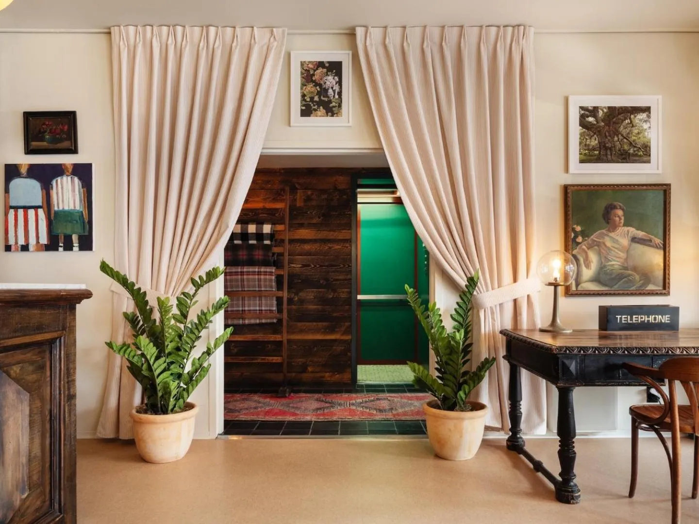 Decorative detail in Palihotel Melrose