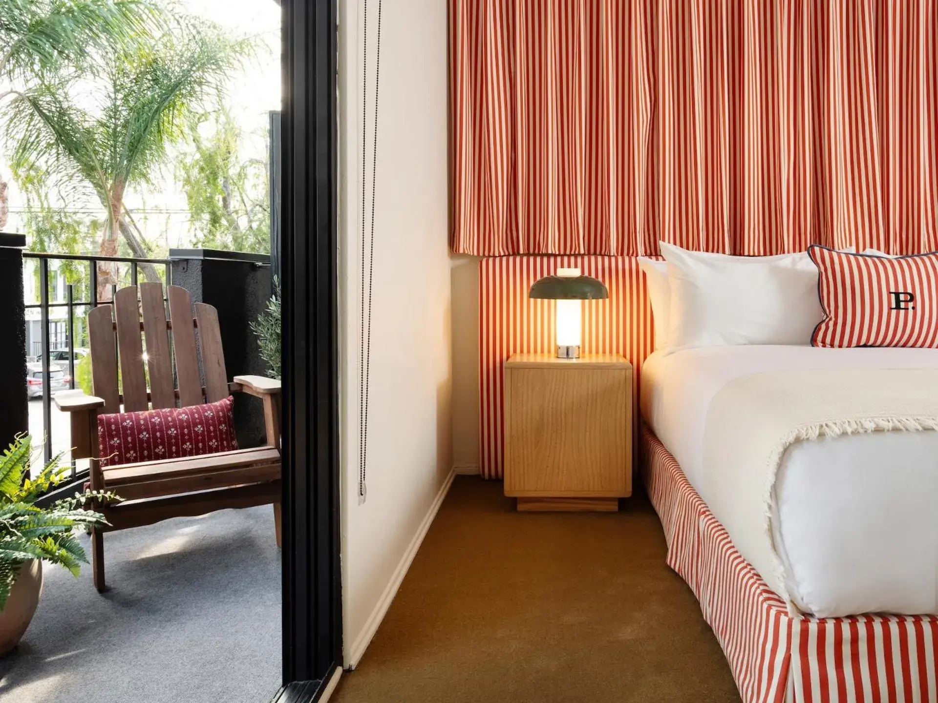 Balcony/Terrace, Bed in Palihotel Melrose Balcony/Terrace, Bed in Palihotel Melrose