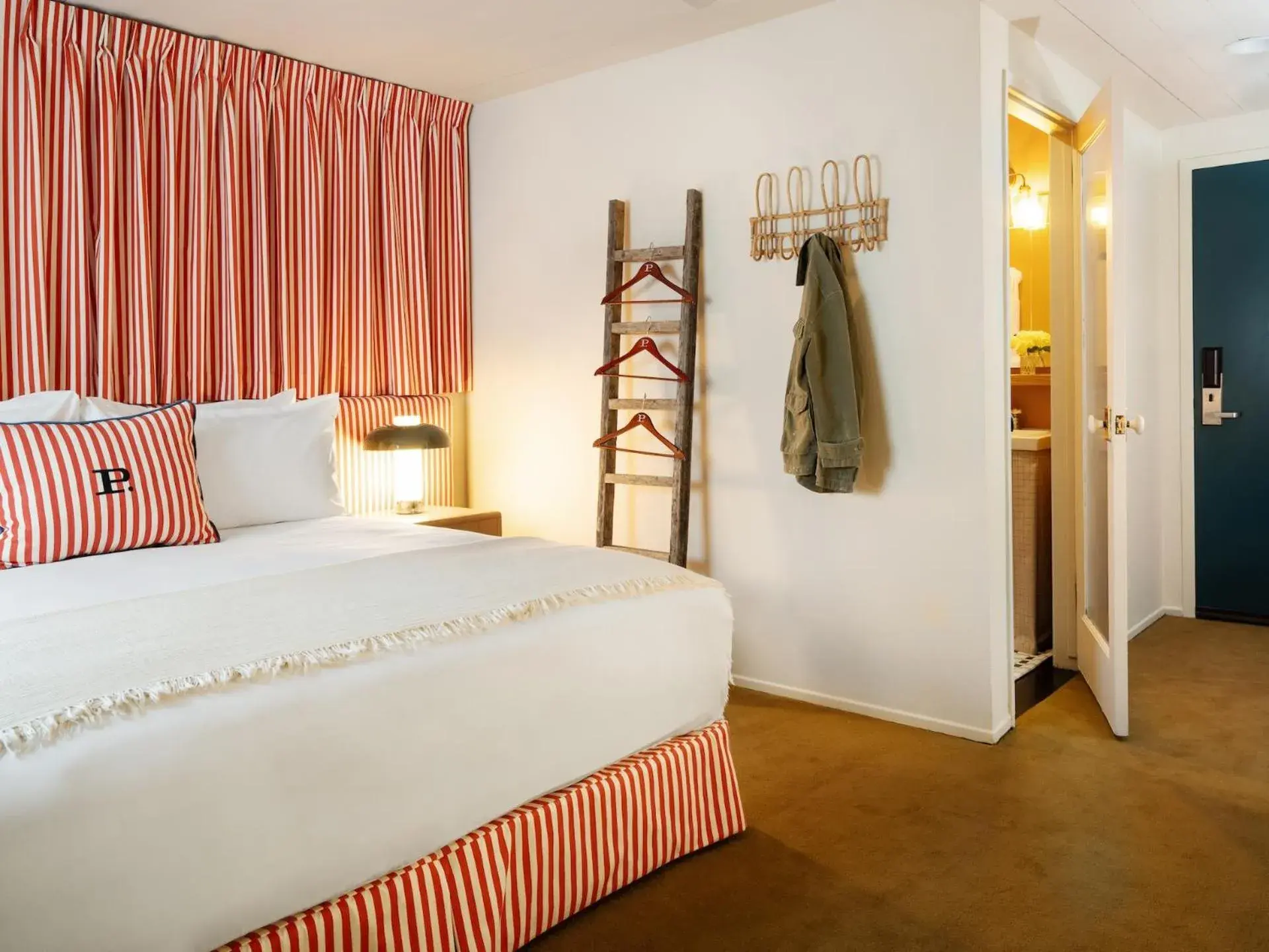 Photo of the whole room, Bed in Palihotel Melrose Photo of the whole room, Bed in Palihotel Melrose