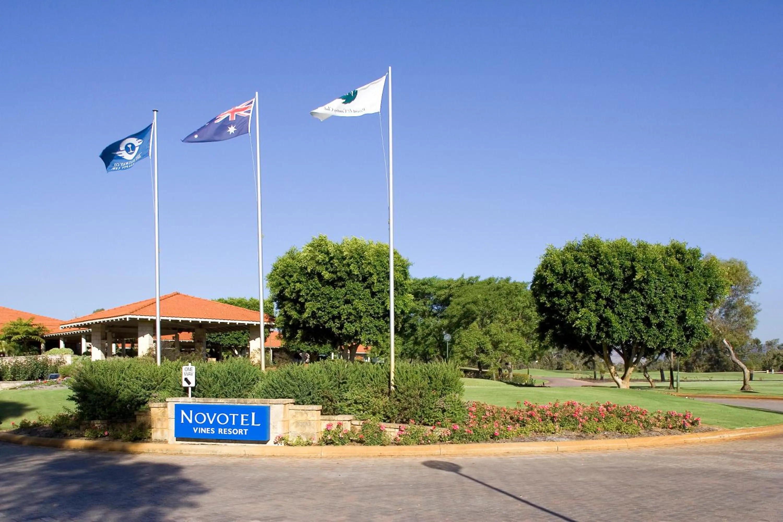Facade/entrance in Novotel Vines Resort Swan Valley