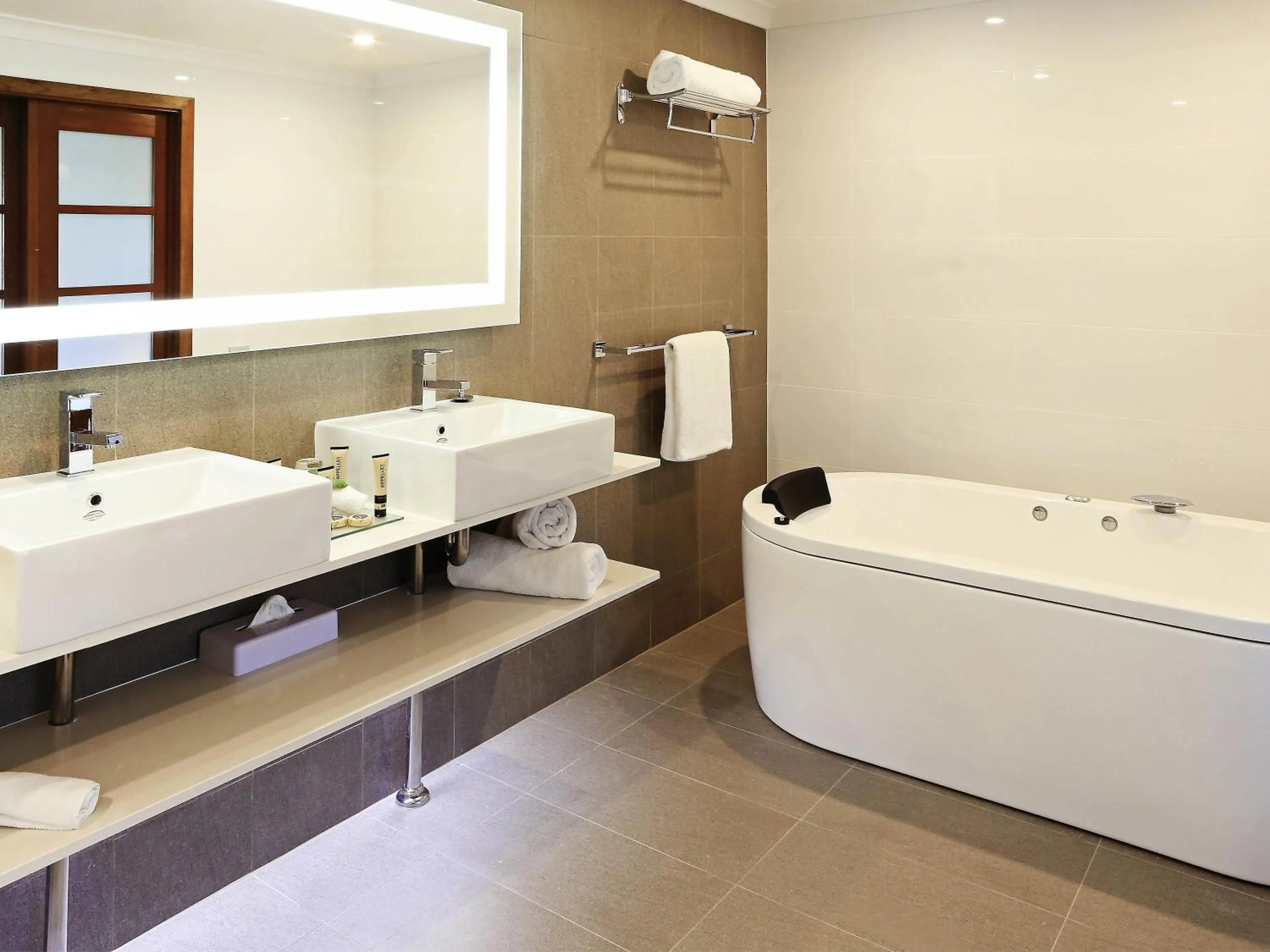 Bedroom in Novotel Vines Resort Swan Valley