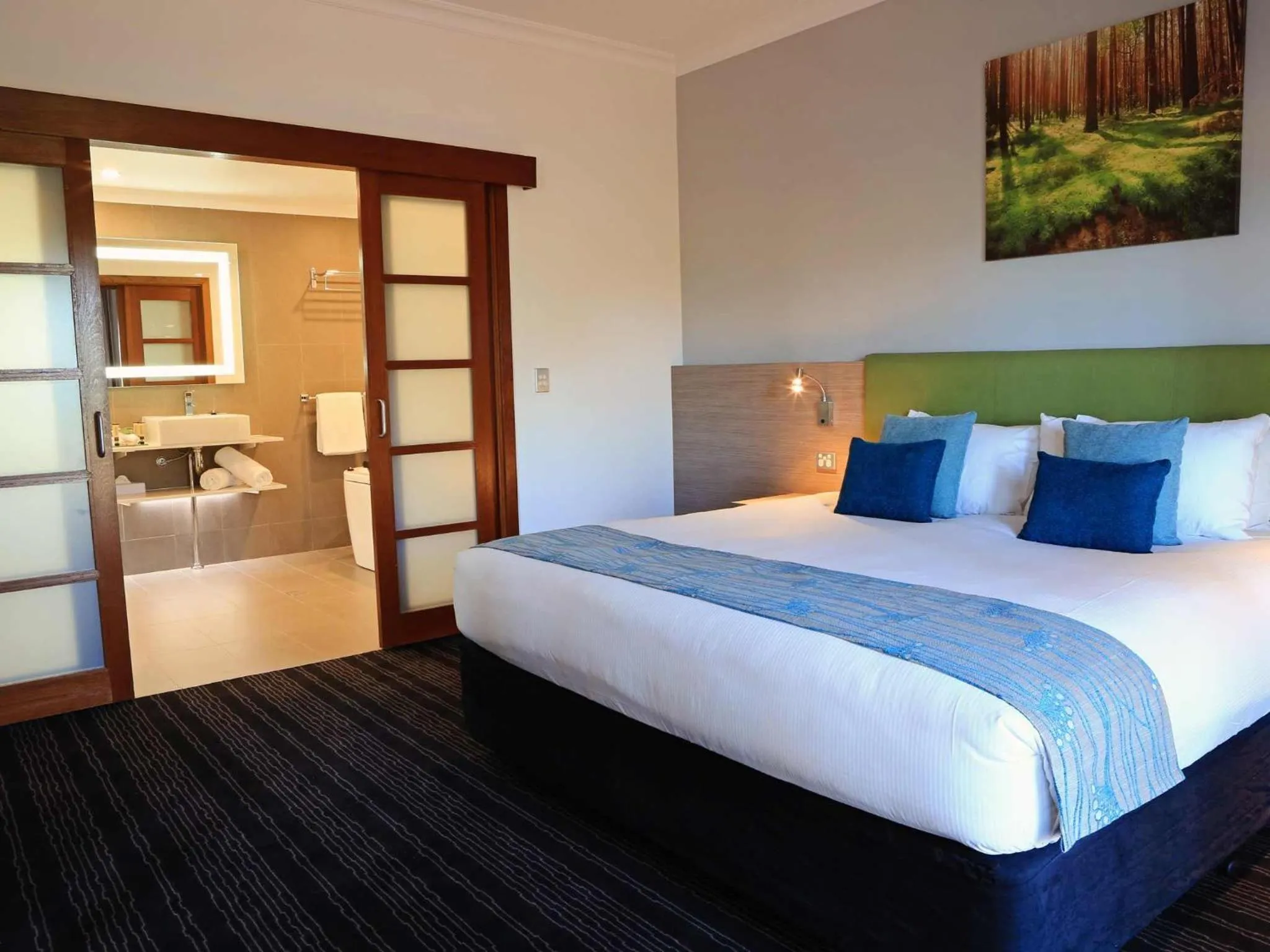 Bedroom, Bed in Novotel Vines Resort Swan Valley