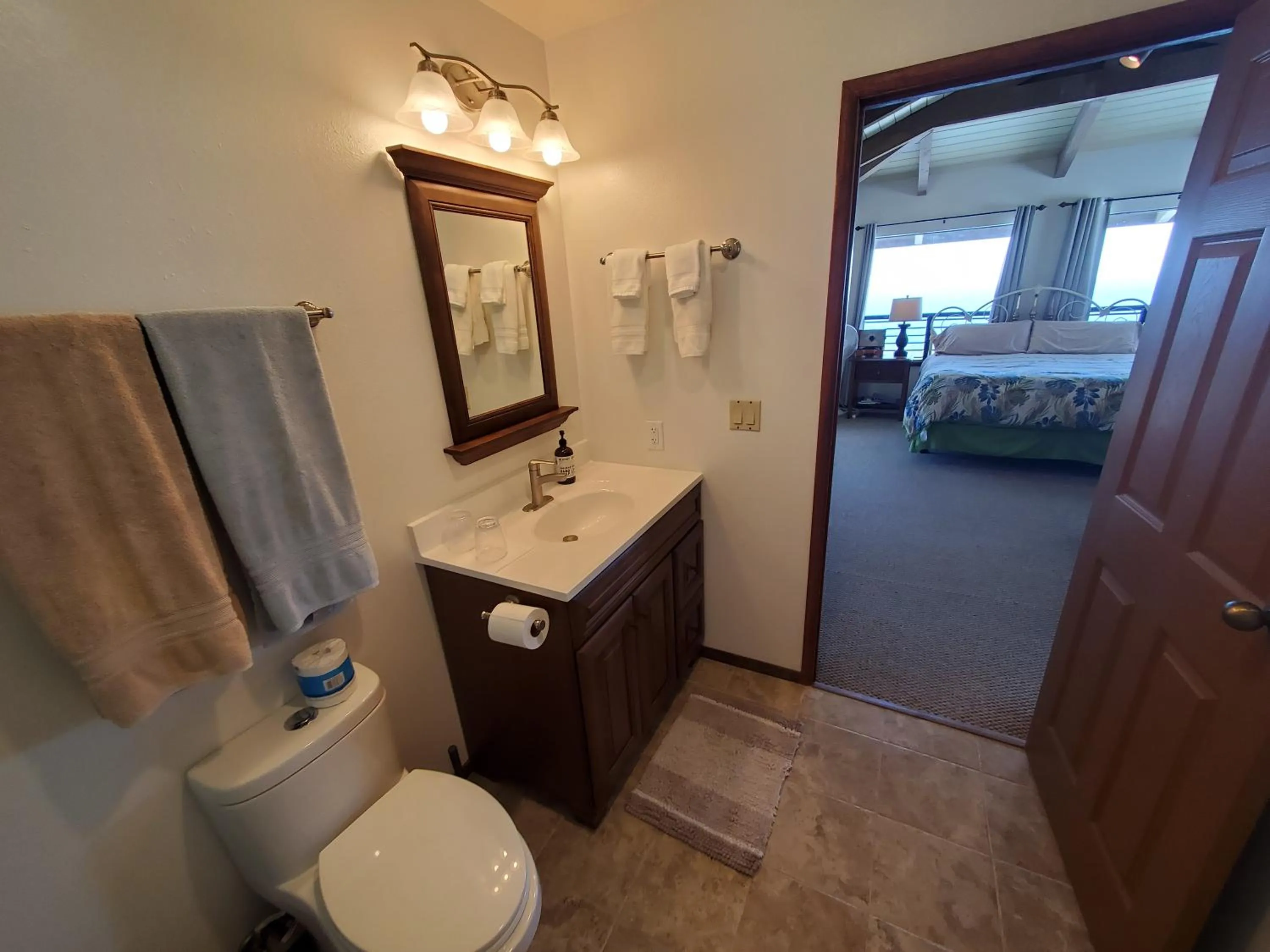 A Beautiful Edge of the World Bed & Breakfast