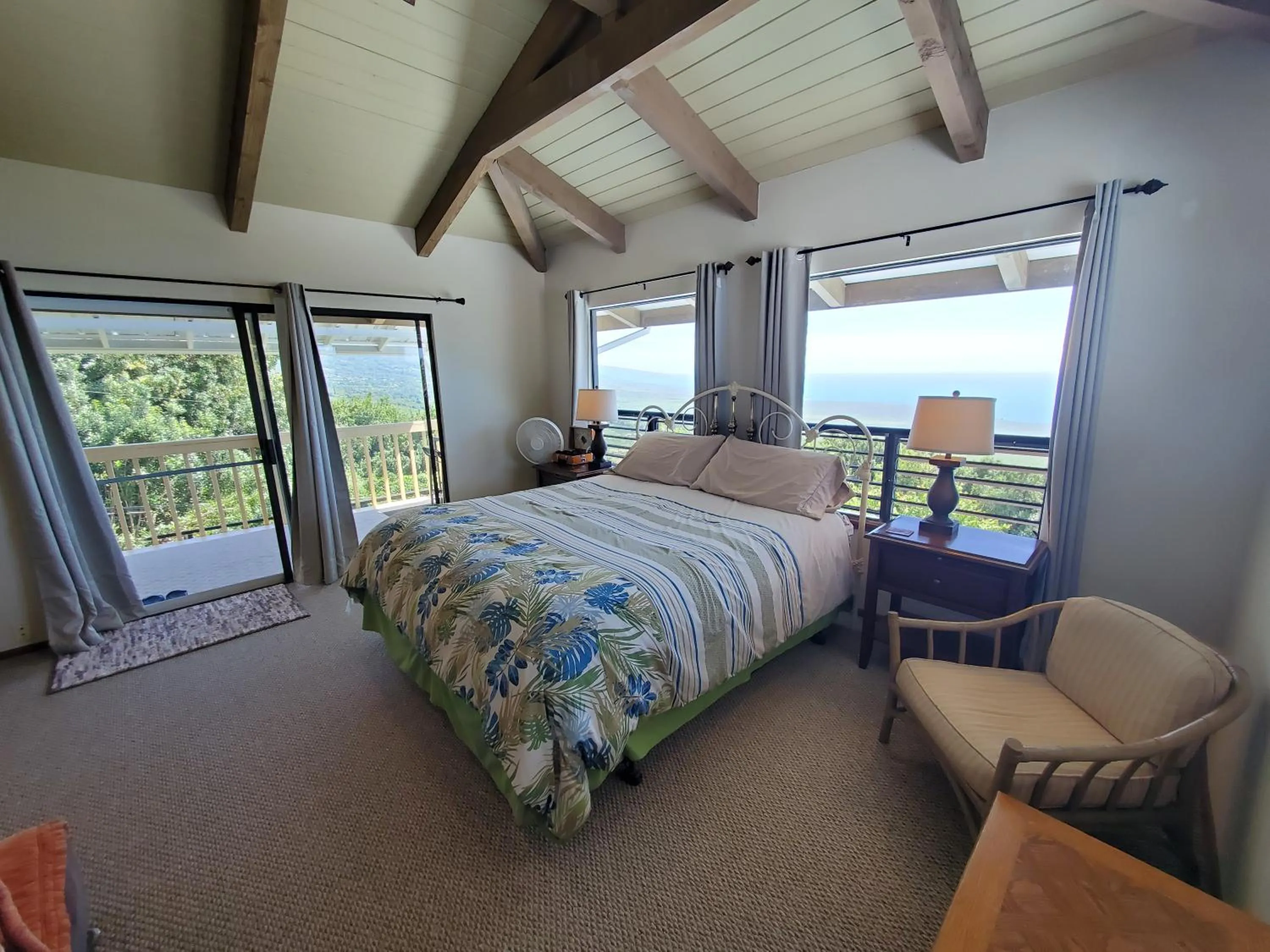 Bed in A Beautiful Edge of the World Bed & Breakfast