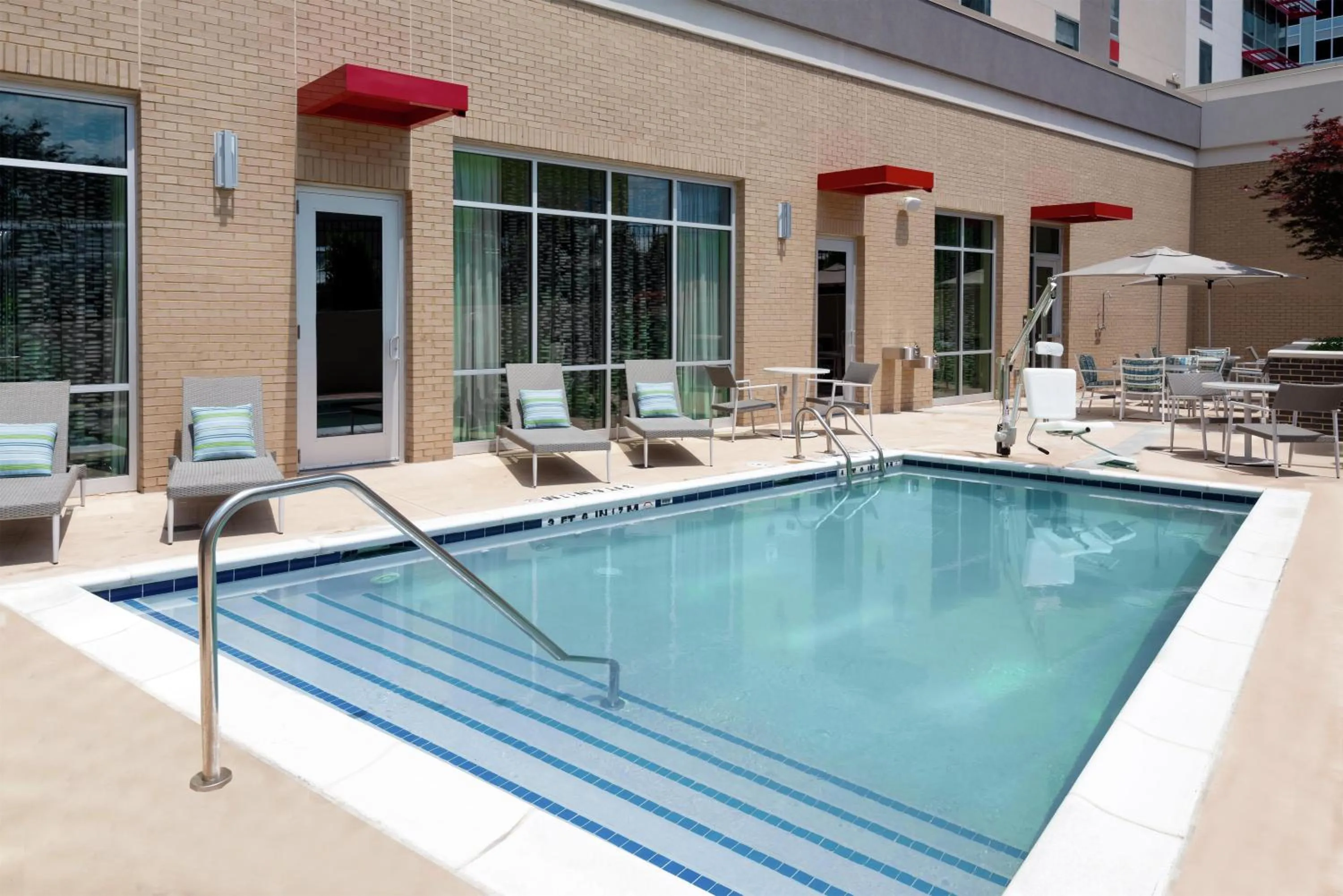 Pool view in Hampton Inn & Suites Atlanta Buckhead Place