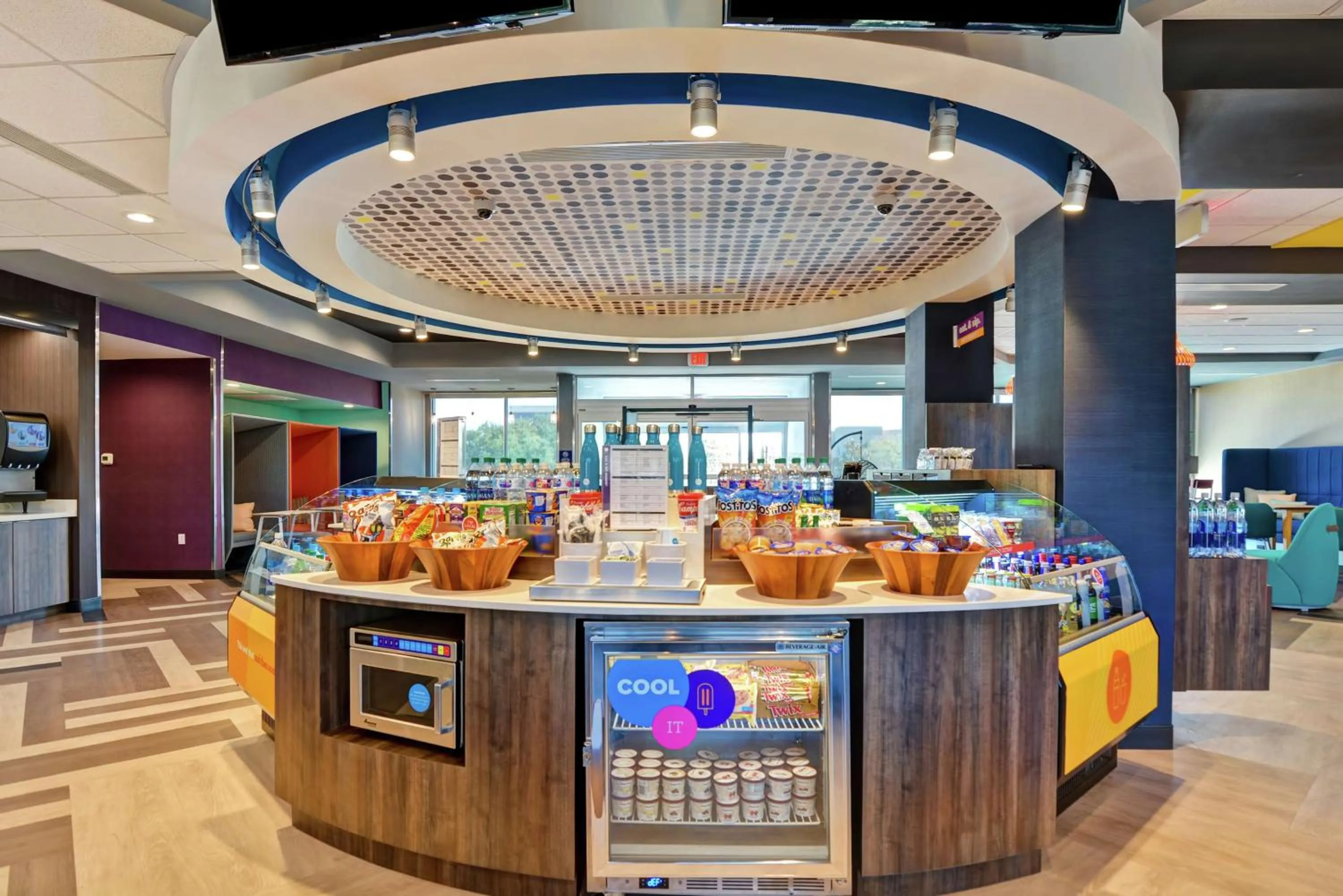 Lobby or reception in Tru By Hilton Baton Rouge Citiplace