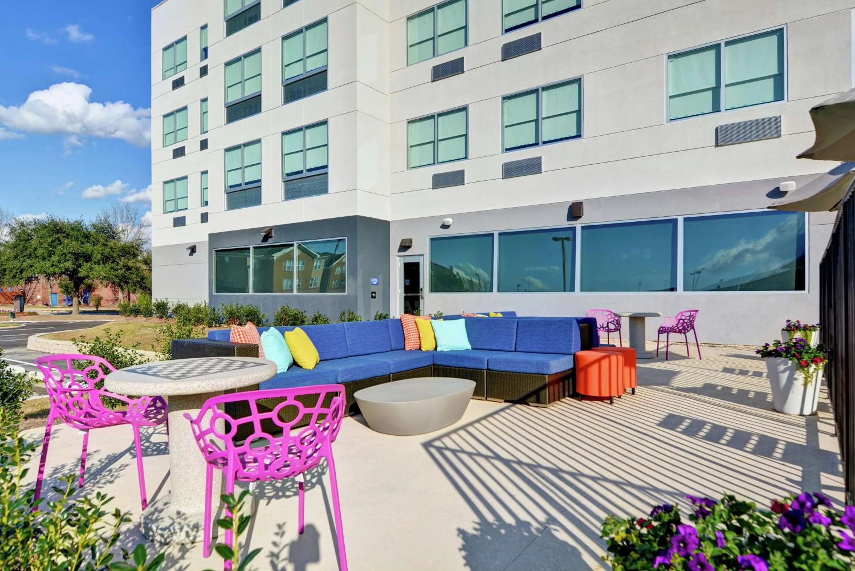 Property building in Tru By Hilton Baton Rouge Citiplace