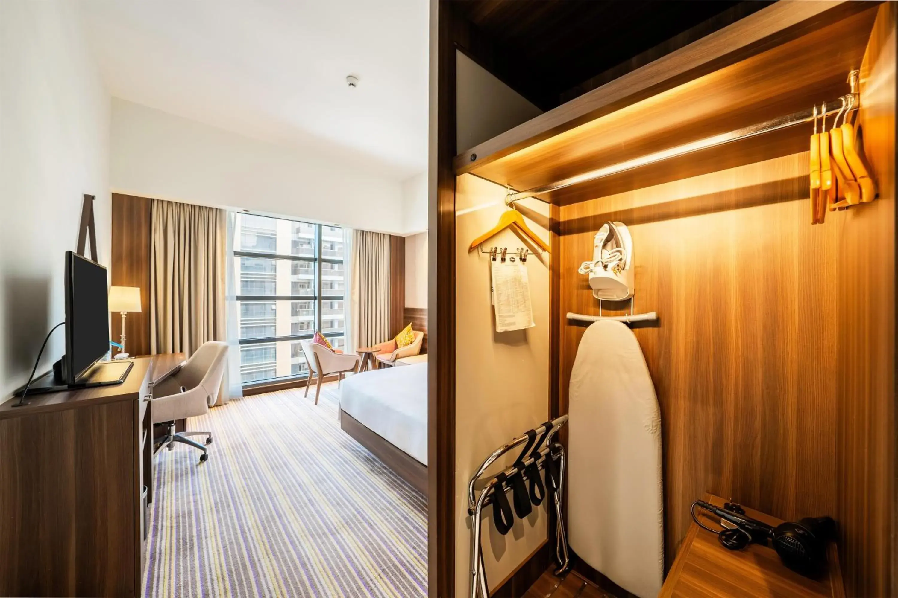 Bedroom, Bed in Hampton By Hilton Dubai Airport Bedroom, Bed in Hampton By Hilton Dubai Airport