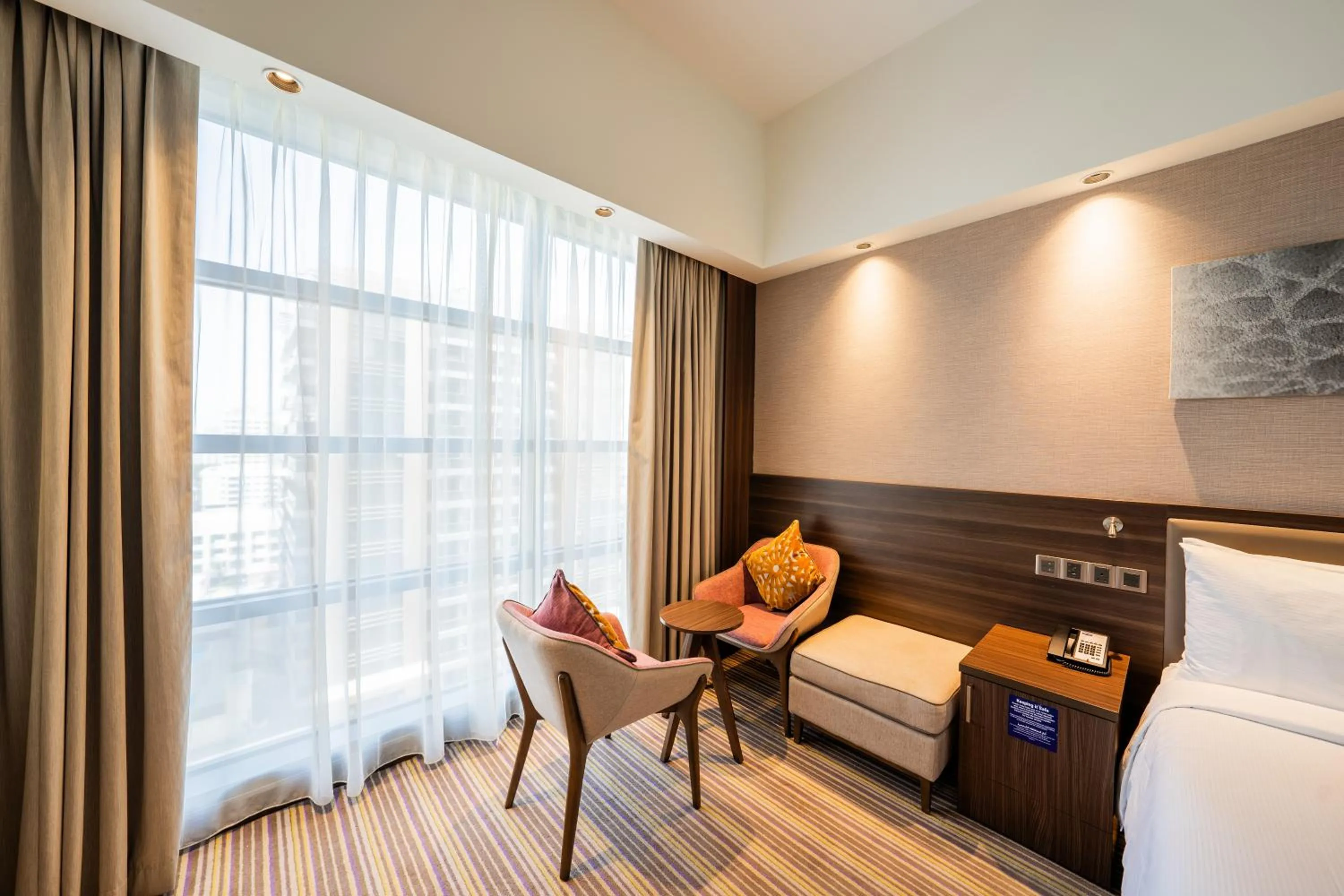 Bedroom, Bed in Hampton By Hilton Dubai Airport