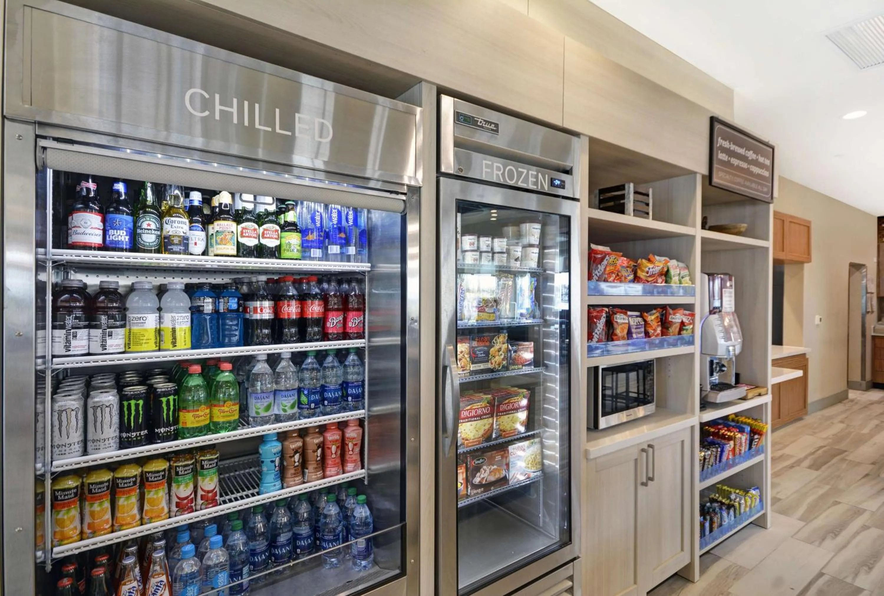 Restaurant/places to eat in Hilton Garden Inn Houston Hobby Airport