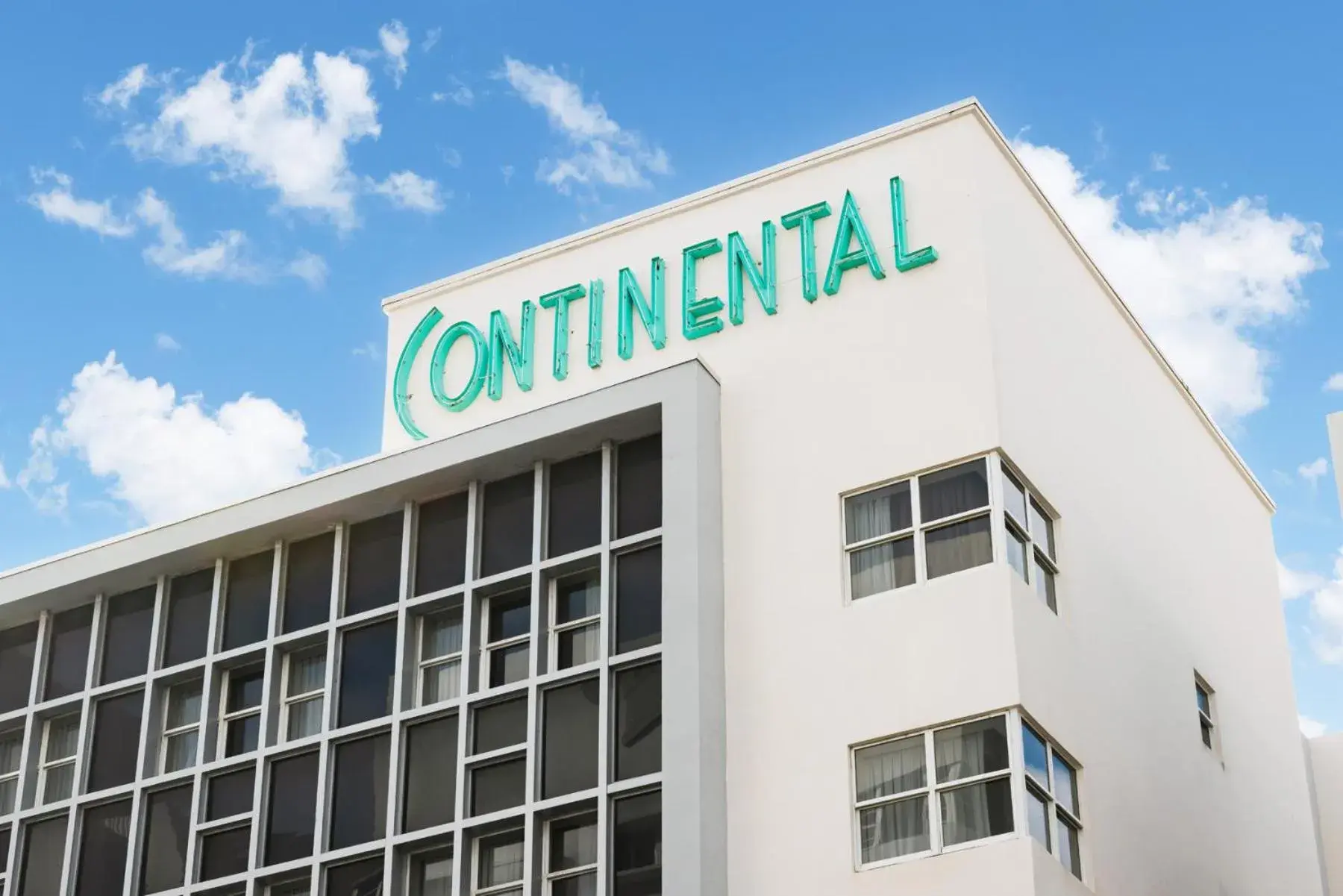 Property building in Hotel Continental Miami Beach, Tapestry Collection by Hilton Property building in Hotel Continental Miami Beach, Tapestry Collection by Hilton