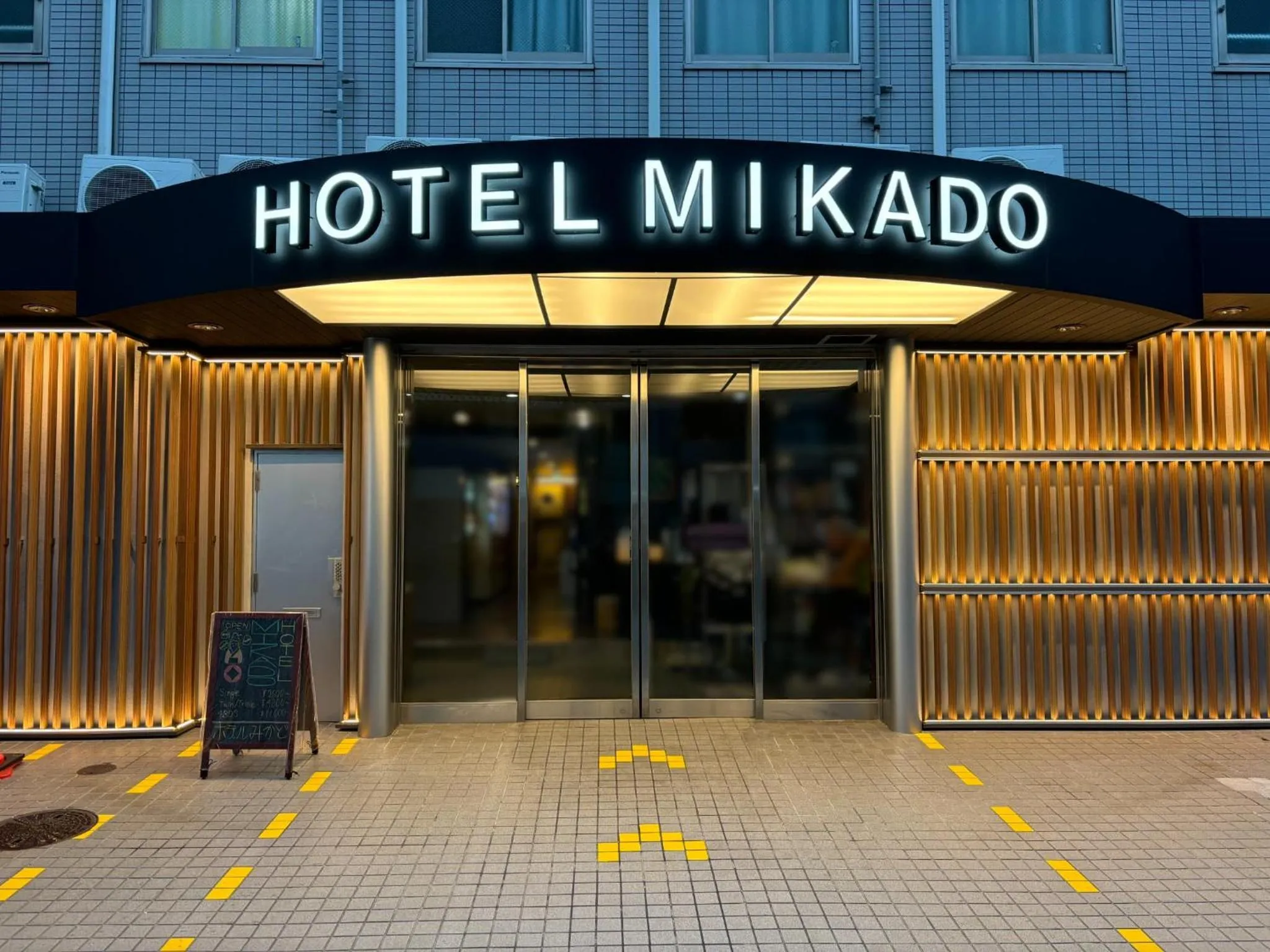 Hotel Mikado