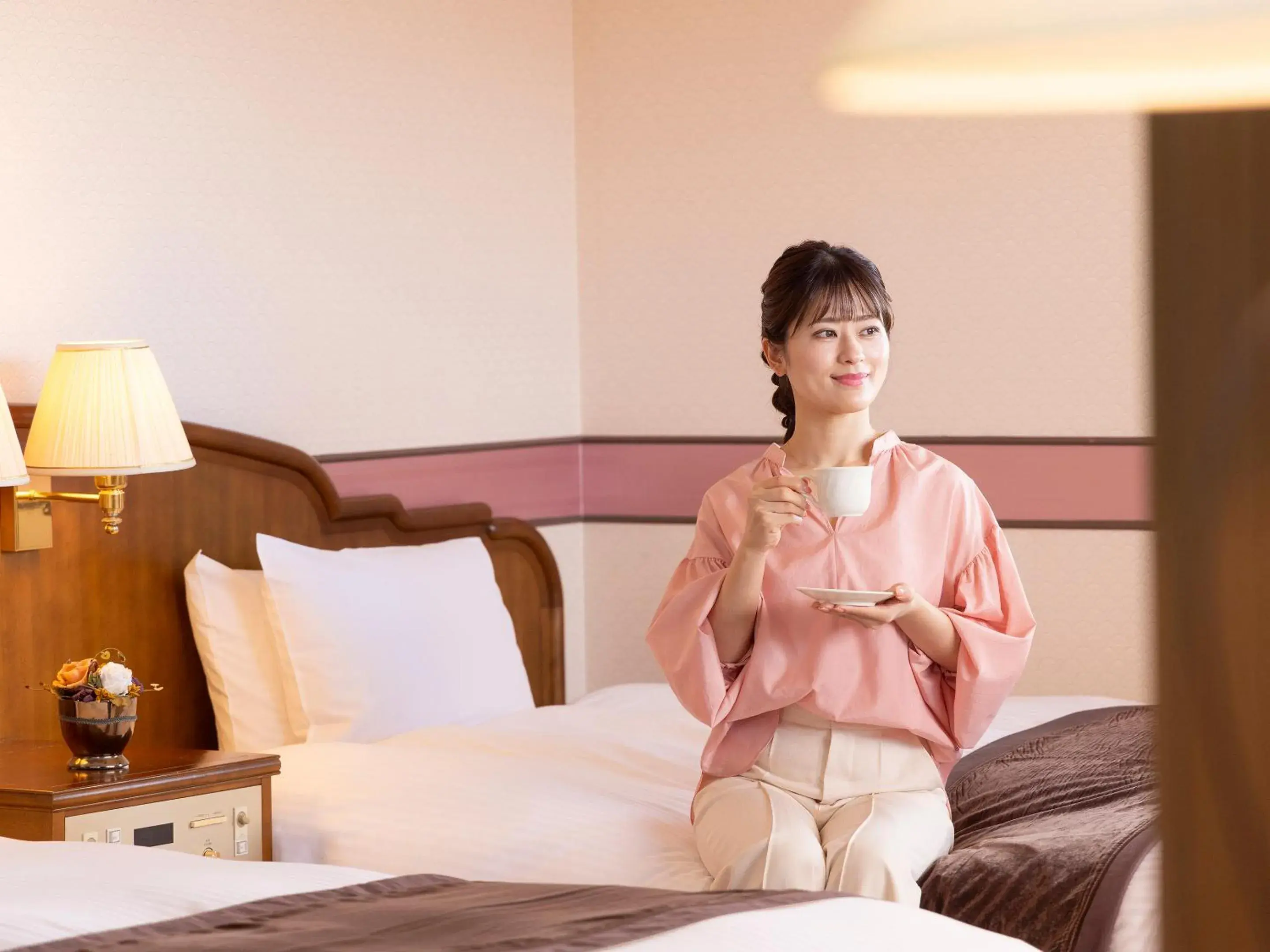 People, Bed in Nagasaki International Hotel People, Bed in Nagasaki International Hotel