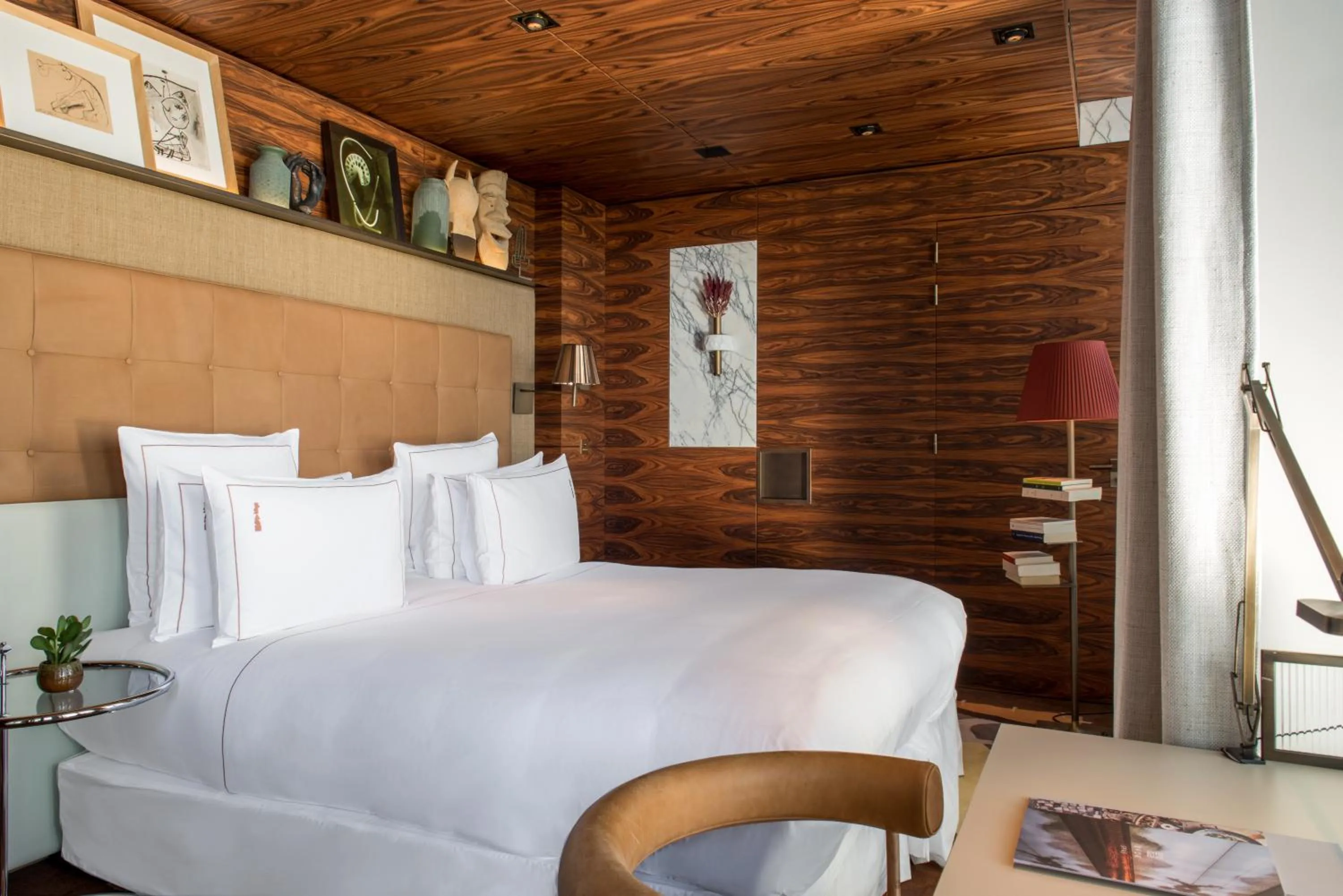 Connecting Double Room in Brach Paris - Evok Collection