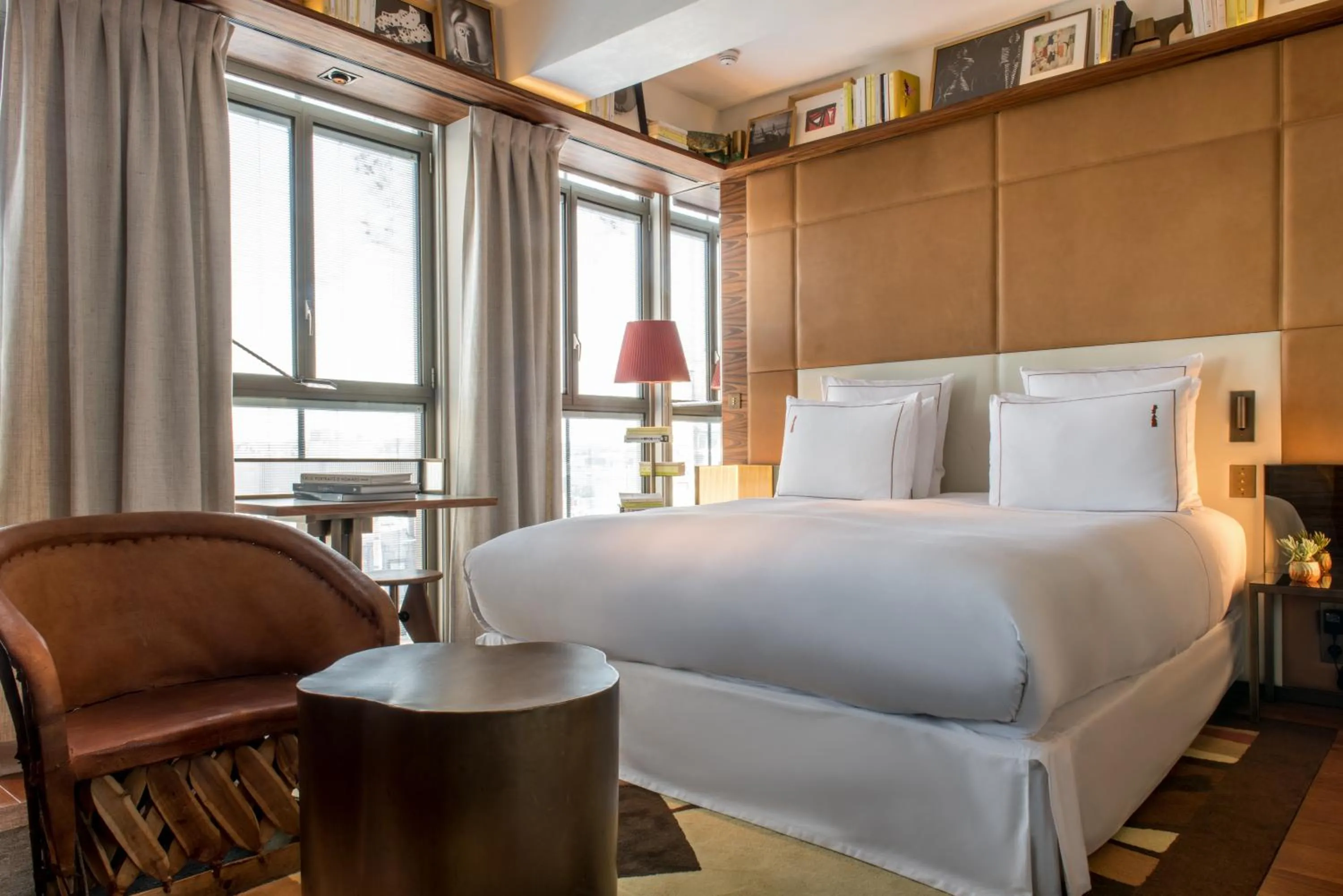 Bed in Brach Paris - Evok Collection