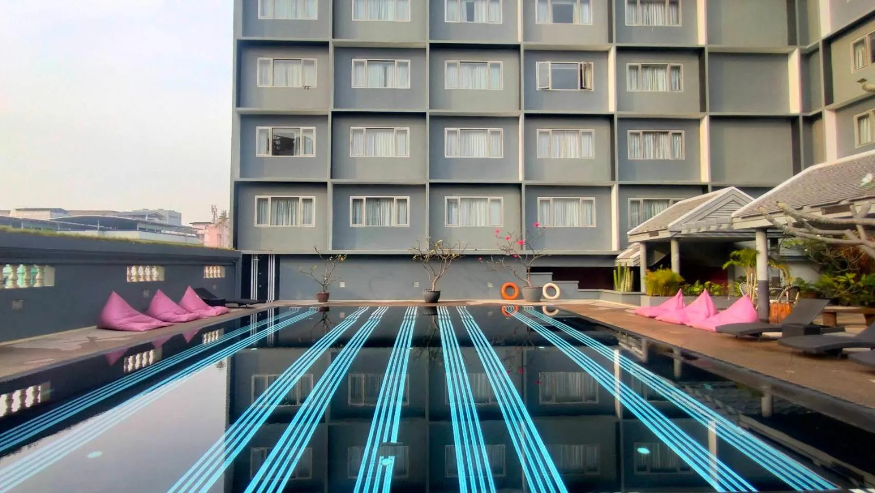 Swimming pool in Witz Bangkok Ramkhamhaeng