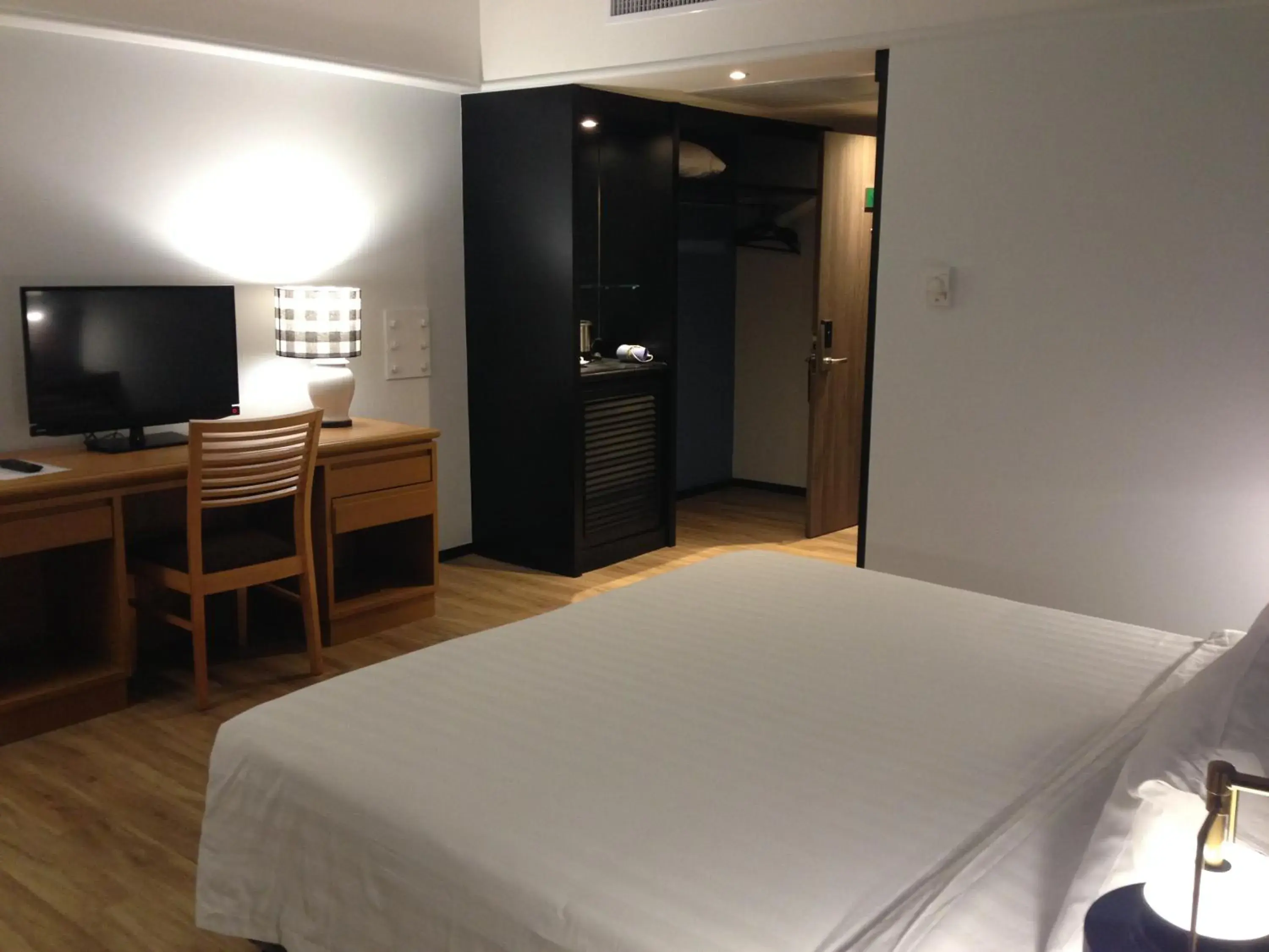 Bathroom, Bed in Witz Bangkok Ramkhamhaeng Bathroom, Bed in Witz Bangkok Ramkhamhaeng