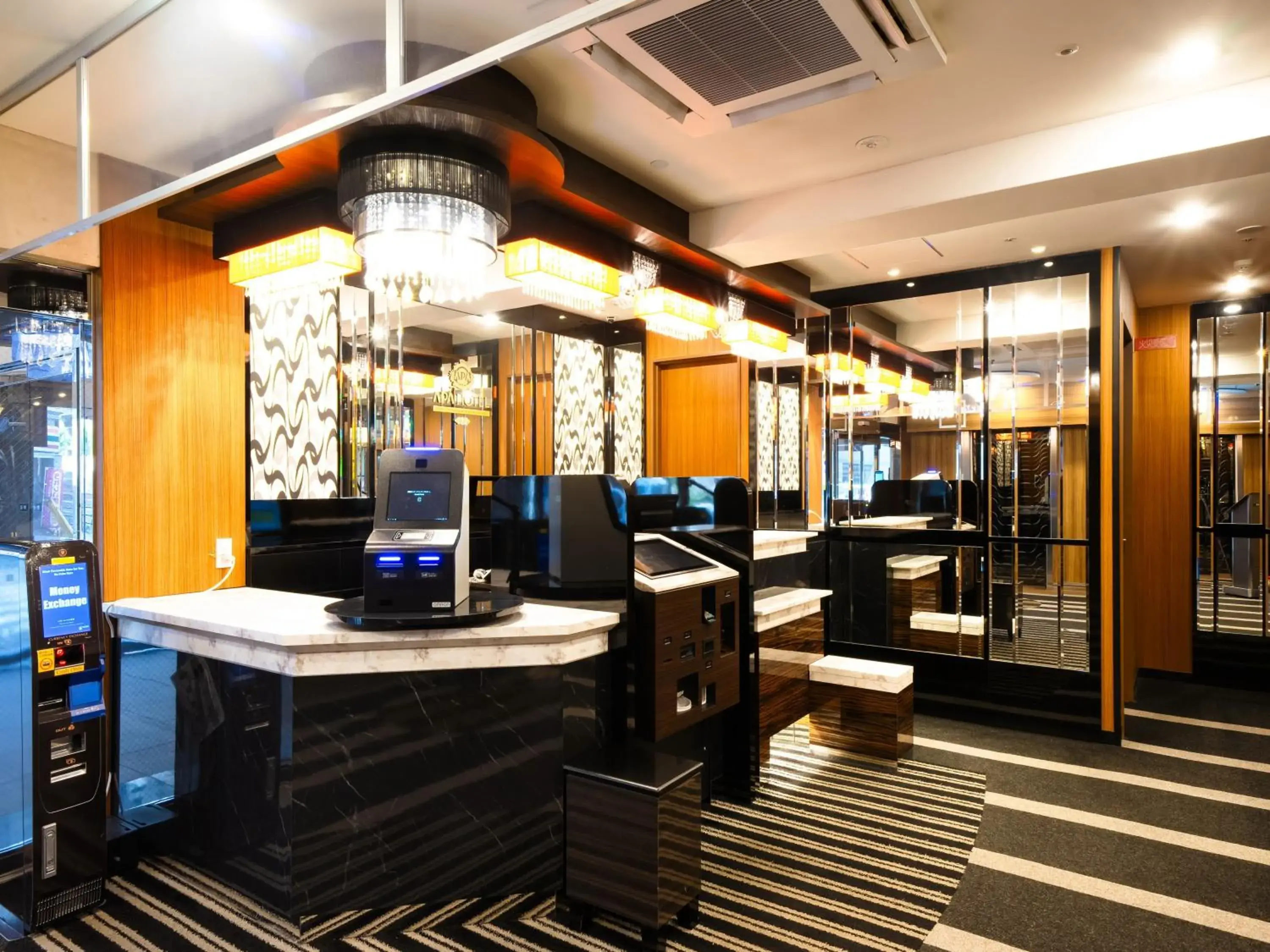 Lobby or reception in APA Hotel Osaka Tanimachi 4chome Ekimae Kita Lobby or reception in APA Hotel Osaka Tanimachi 4chome Ekimae Kita