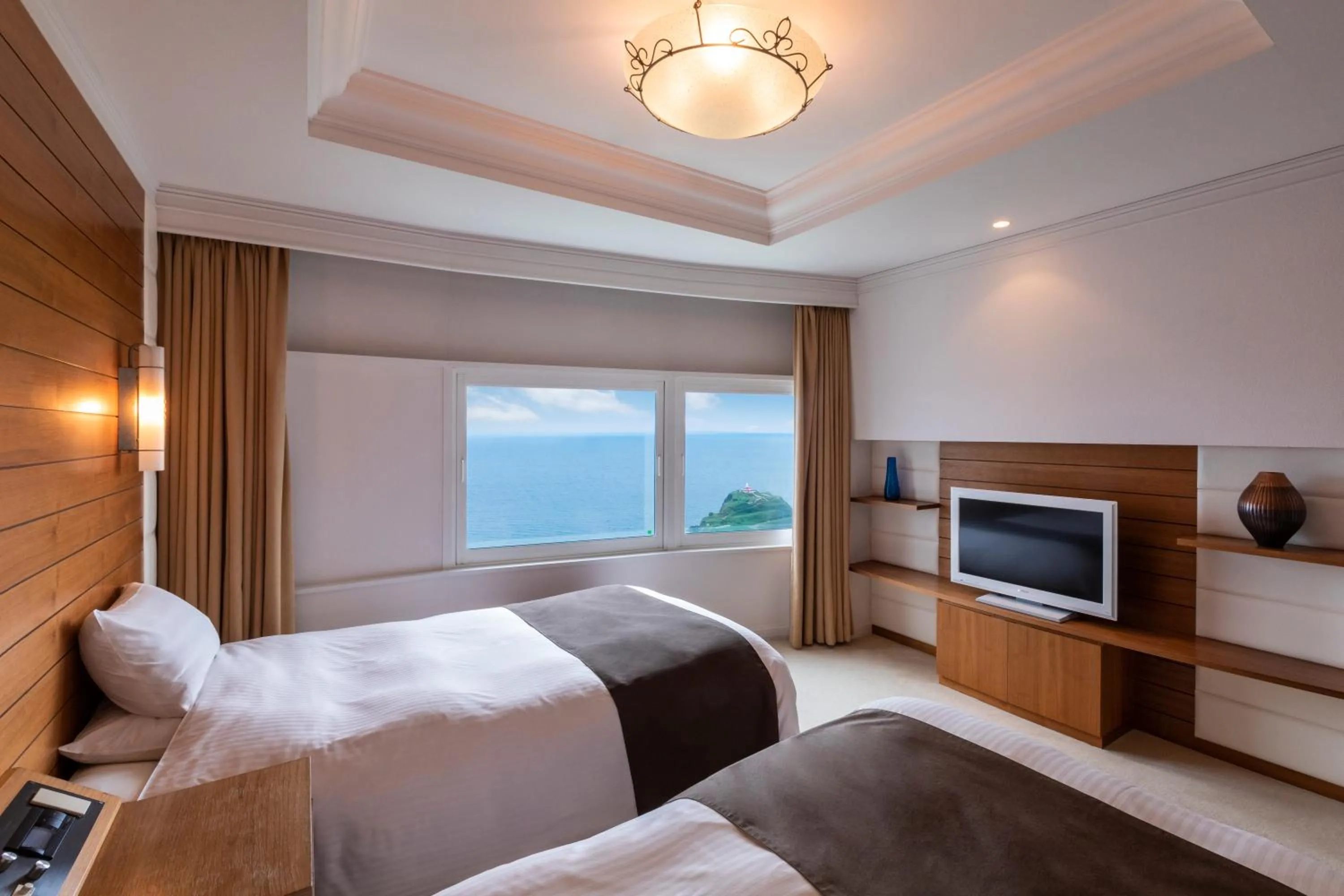 Bedroom, Bed in Hotel Neu Schloss Otaru