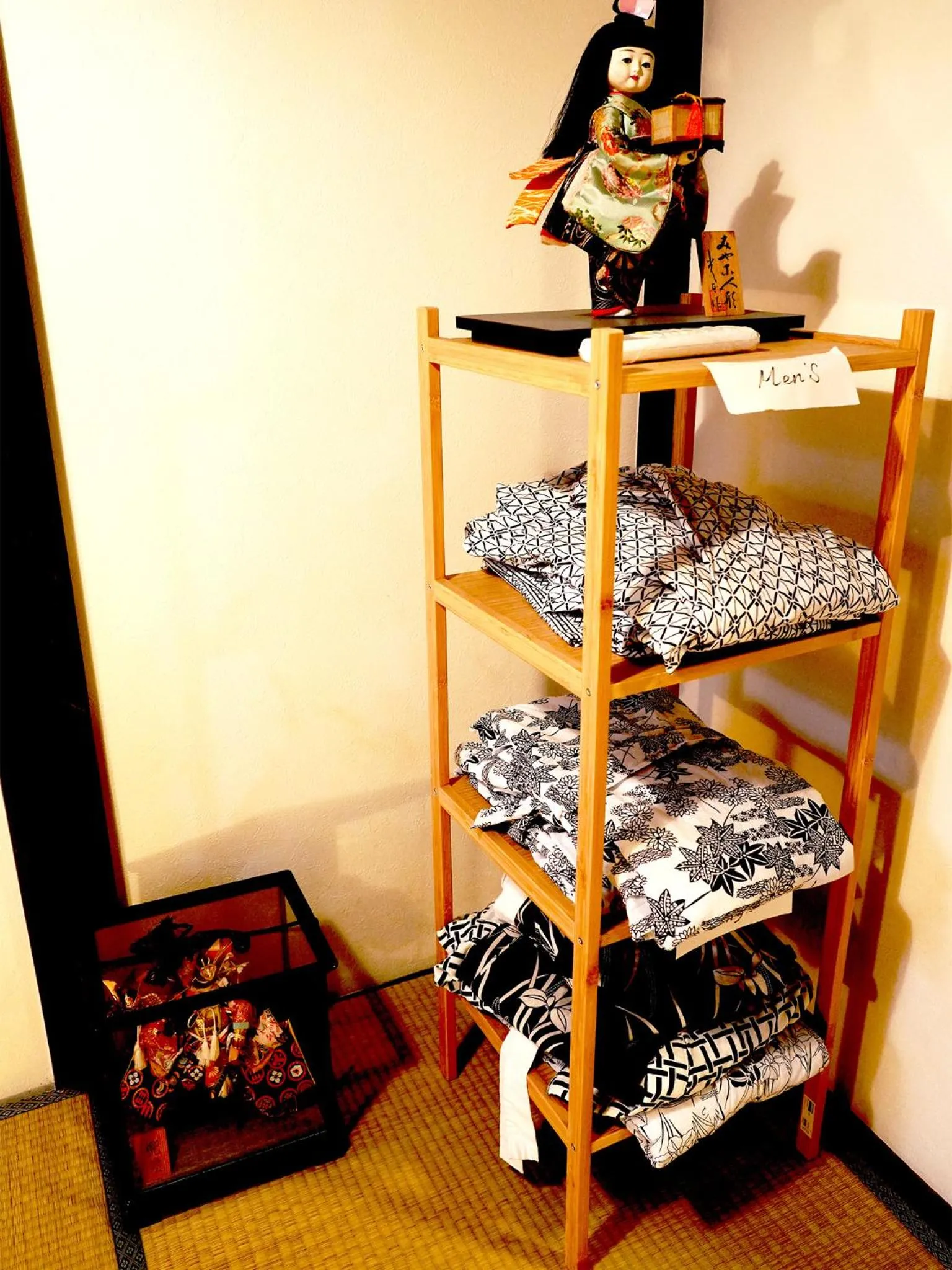 Decorative detail, Bed in Ryokan Nakadaya