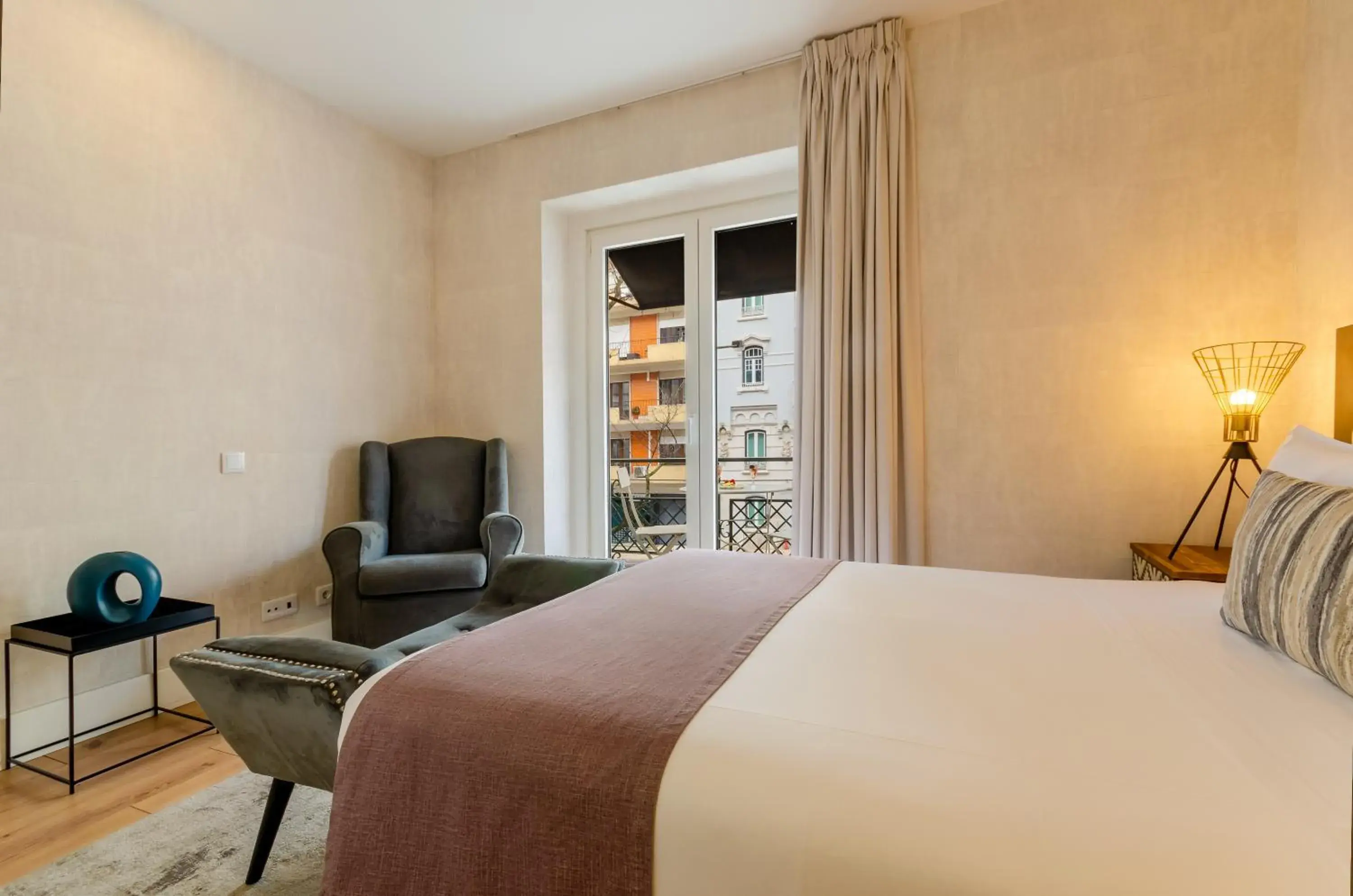 Bed in LX51 Studios & Suites by APT IIN - Lisbon Center Bed in LX51 Studios & Suites by APT IIN - Lisbon Center