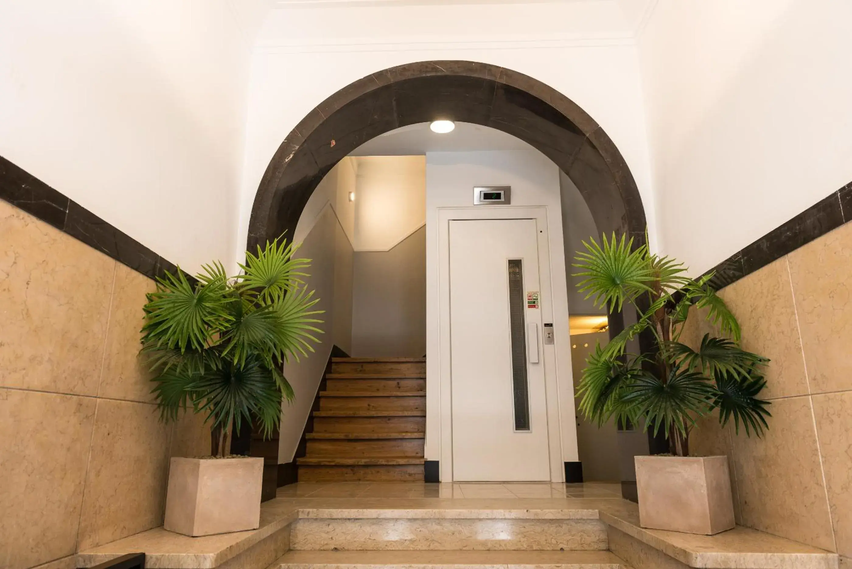 Facade/entrance in LX51 Studios & Suites by APT IIN - Lisbon Center Facade/entrance in LX51 Studios & Suites by APT IIN - Lisbon Center