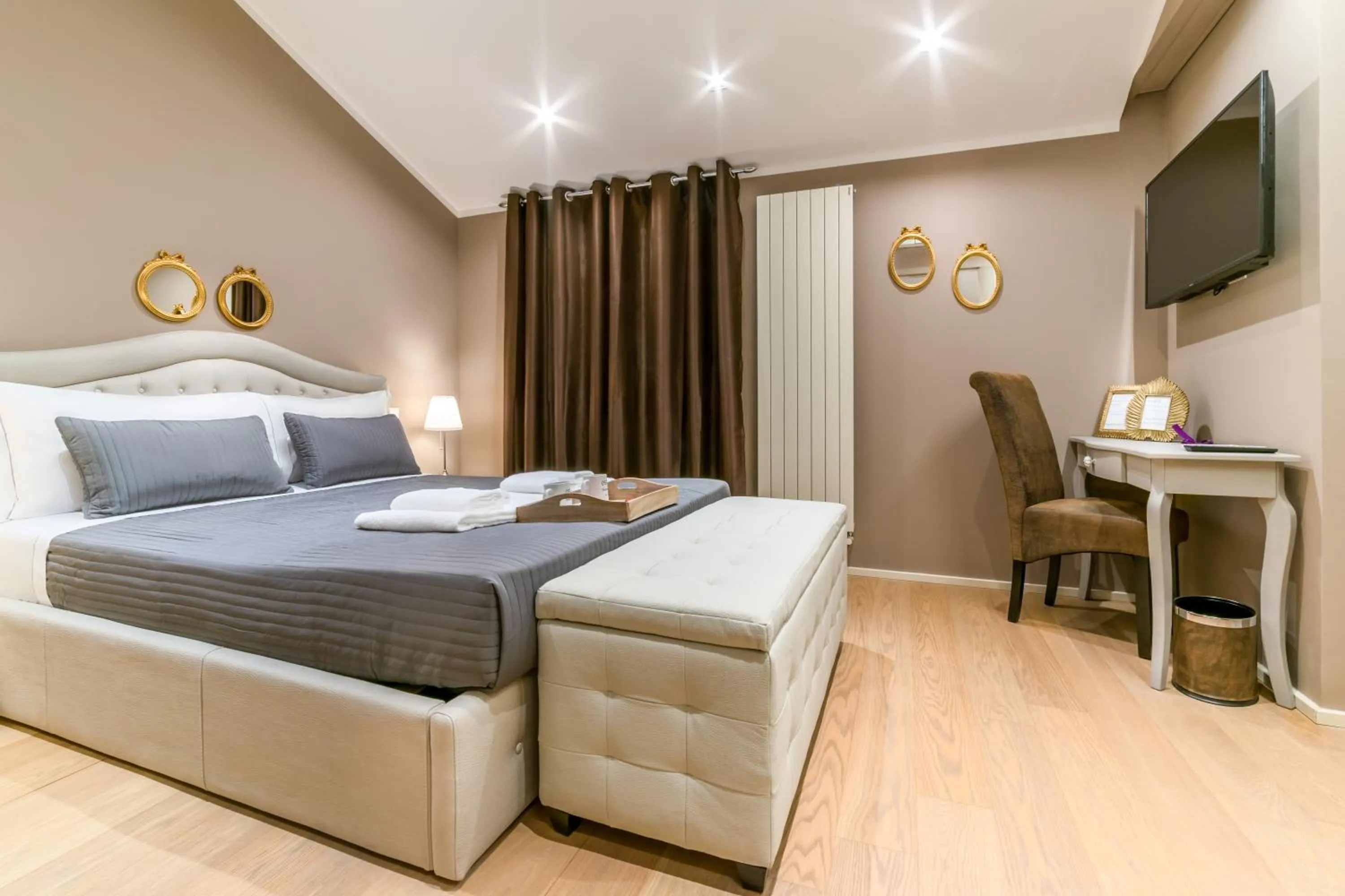 Photo of the whole room, Bed in 051 Boutique