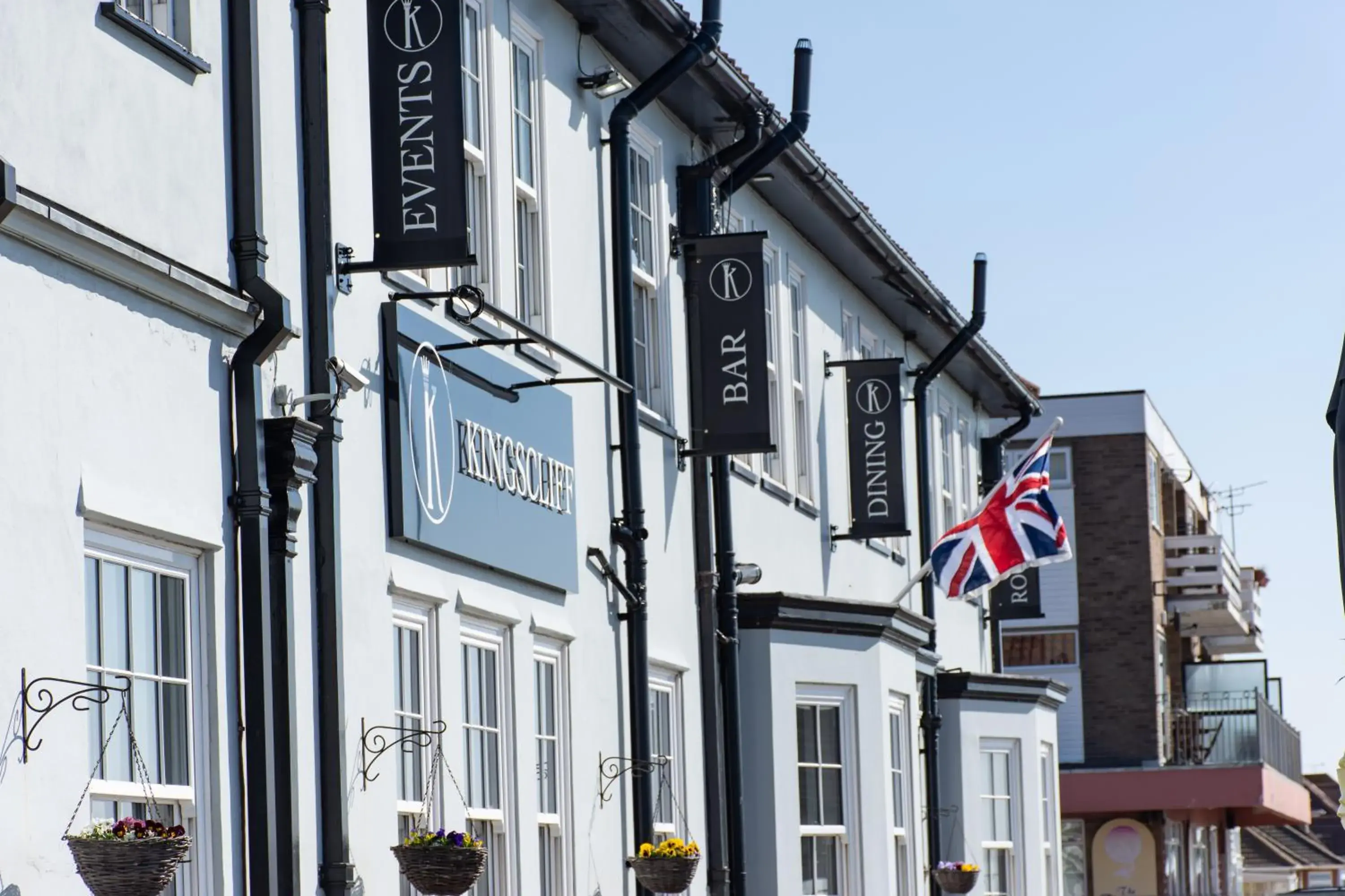 Property building in Kingscliff Hotel Holland on Sea Property building in Kingscliff Hotel Holland on Sea