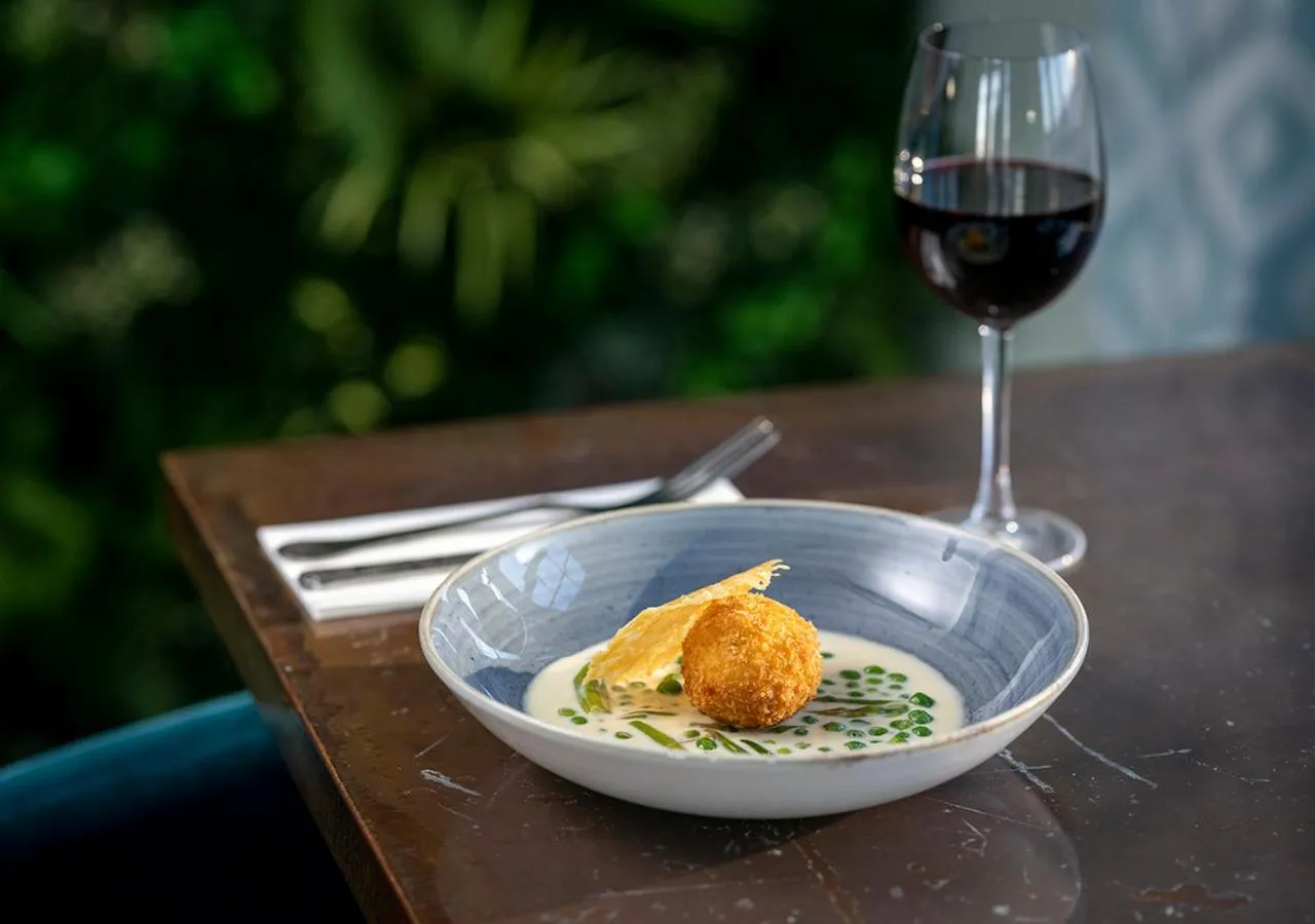 Restaurant/places to eat in Kingscliff Hotel Holland on Sea