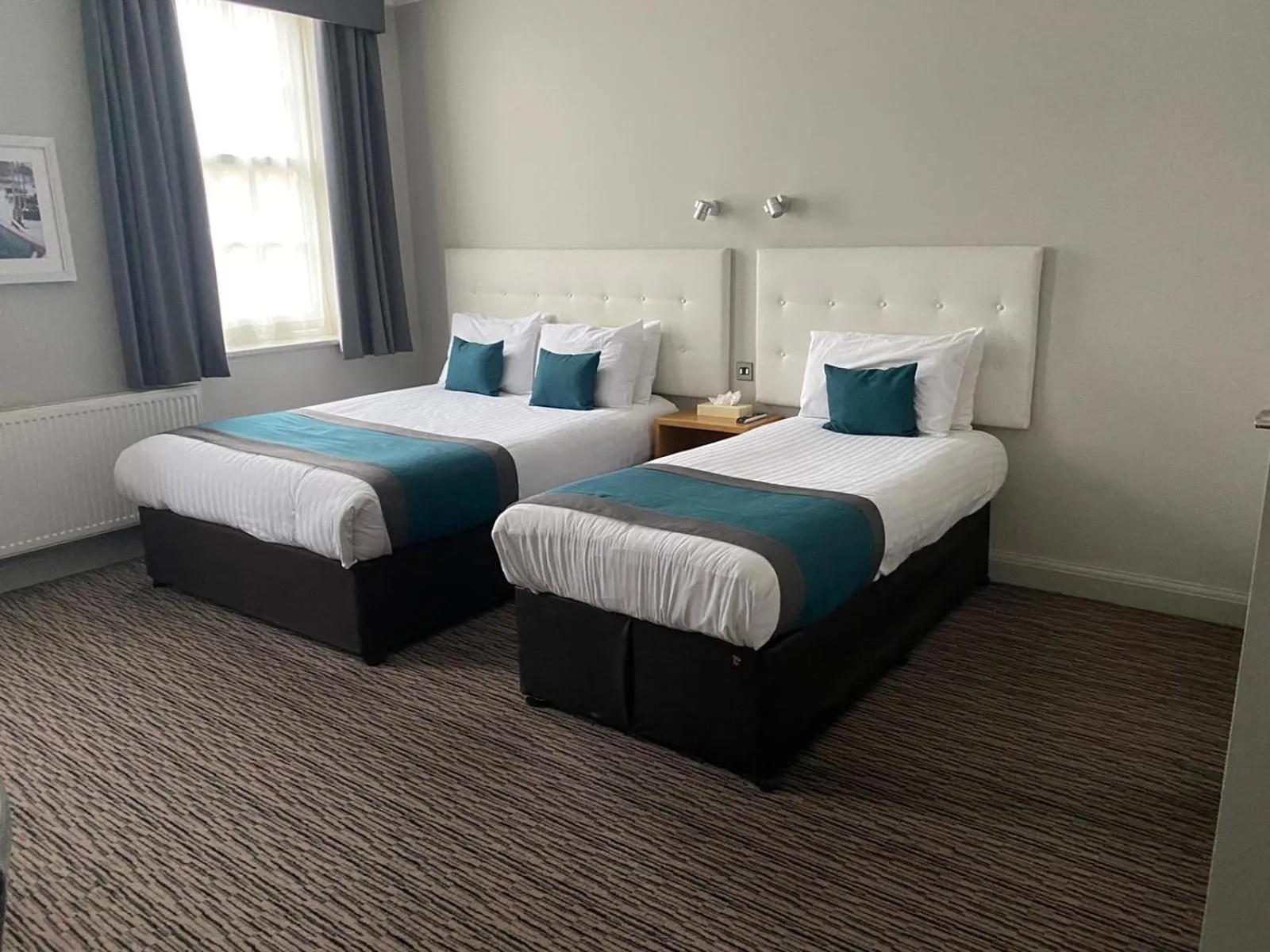 Photo of the whole room, Bed in Kingscliff Hotel Holland on Sea