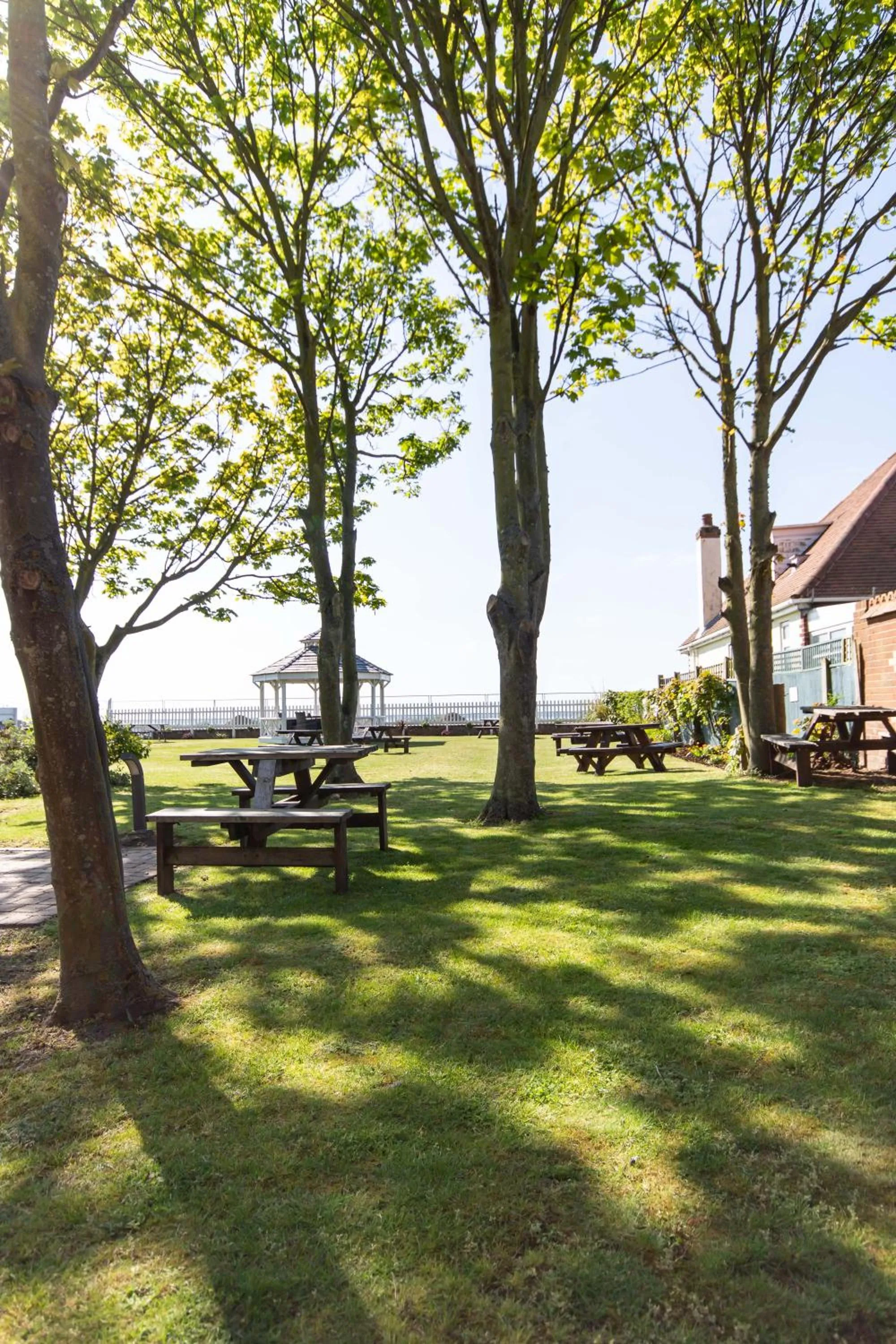 Patio in Kingscliff Hotel Holland on Sea