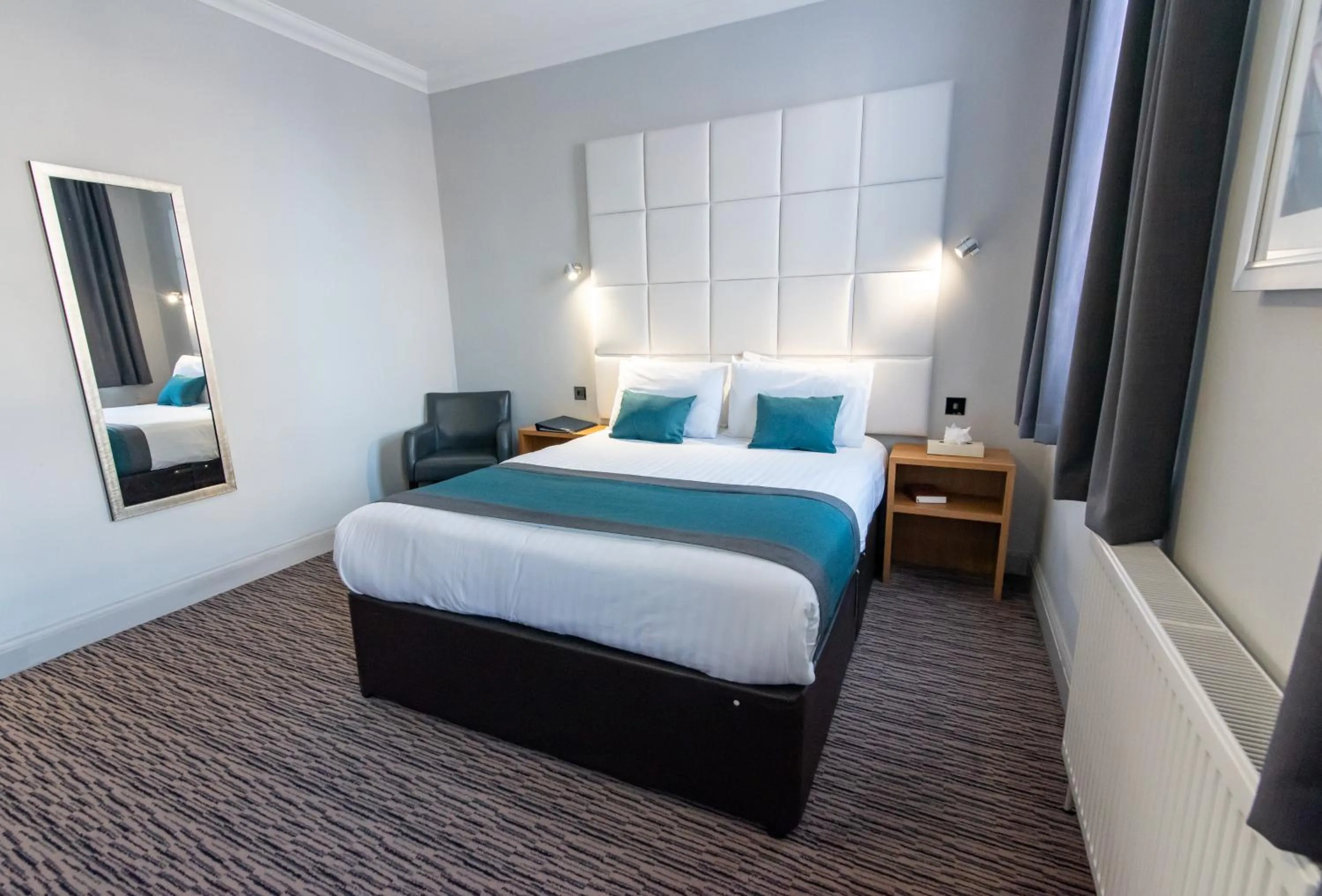 Bed in Kingscliff Hotel Holland on Sea