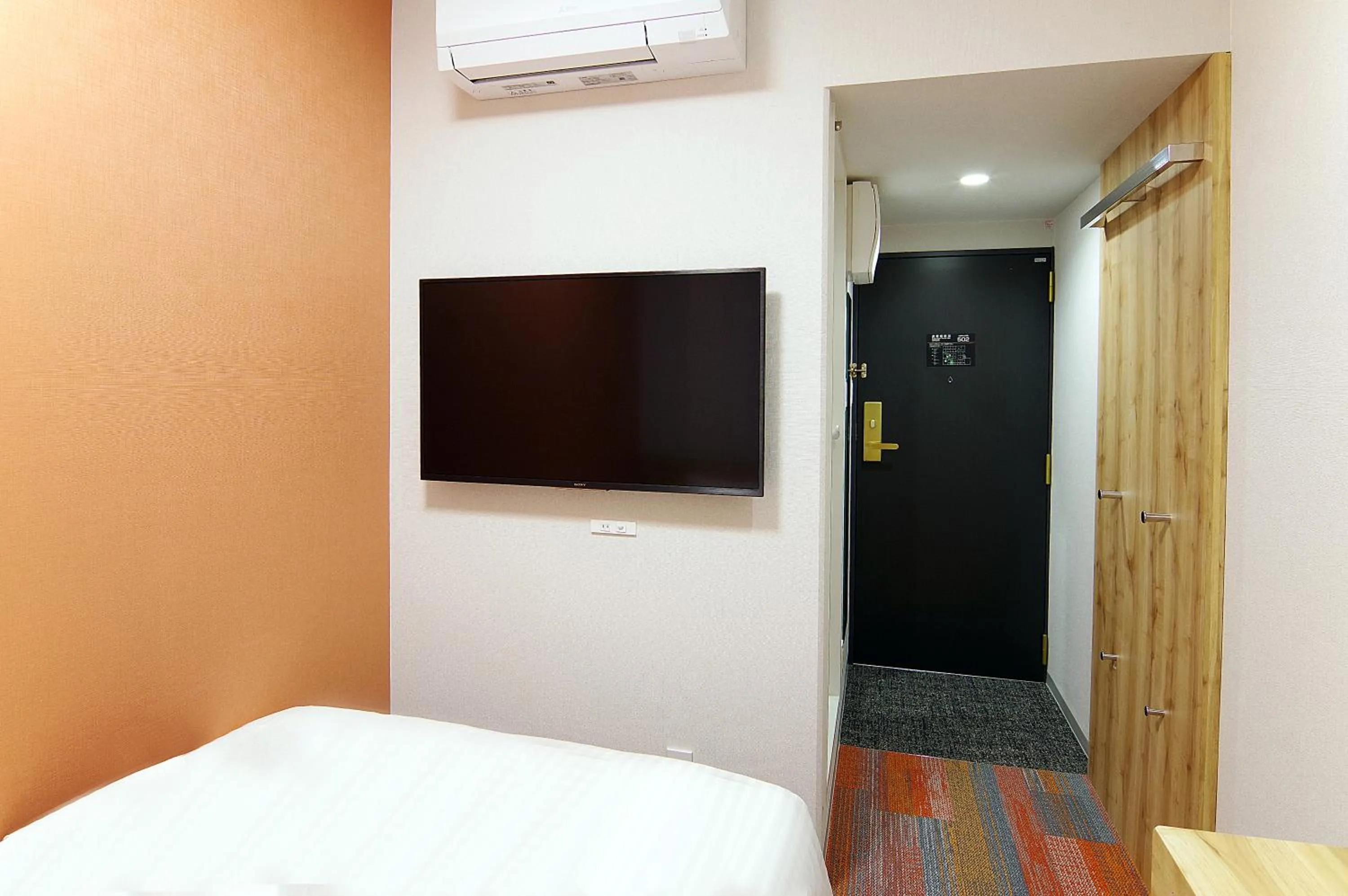 Photo of the whole room, Bed in Sasebo Green Hotel