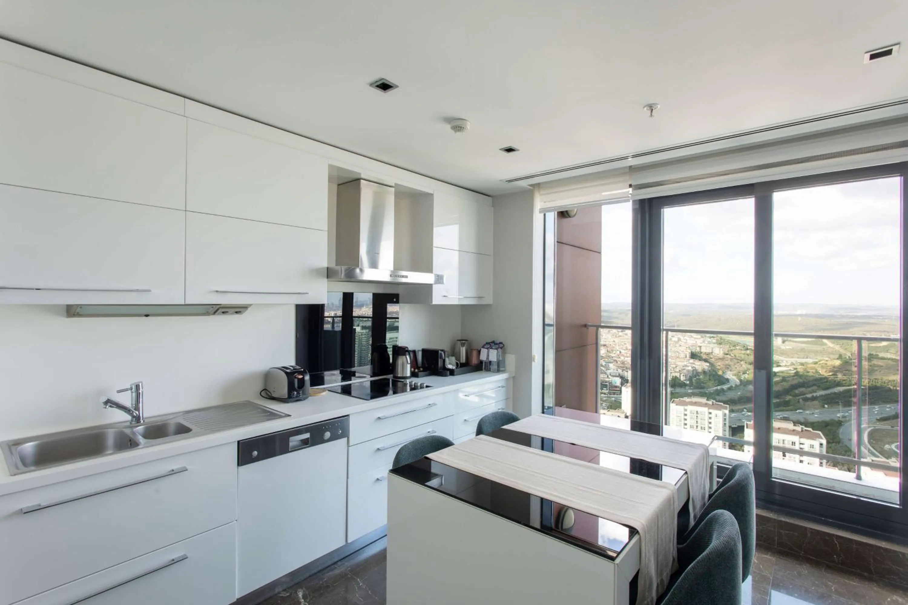 Coffee/tea facilities in Radisson Residences Avrupa TEM Istanbul