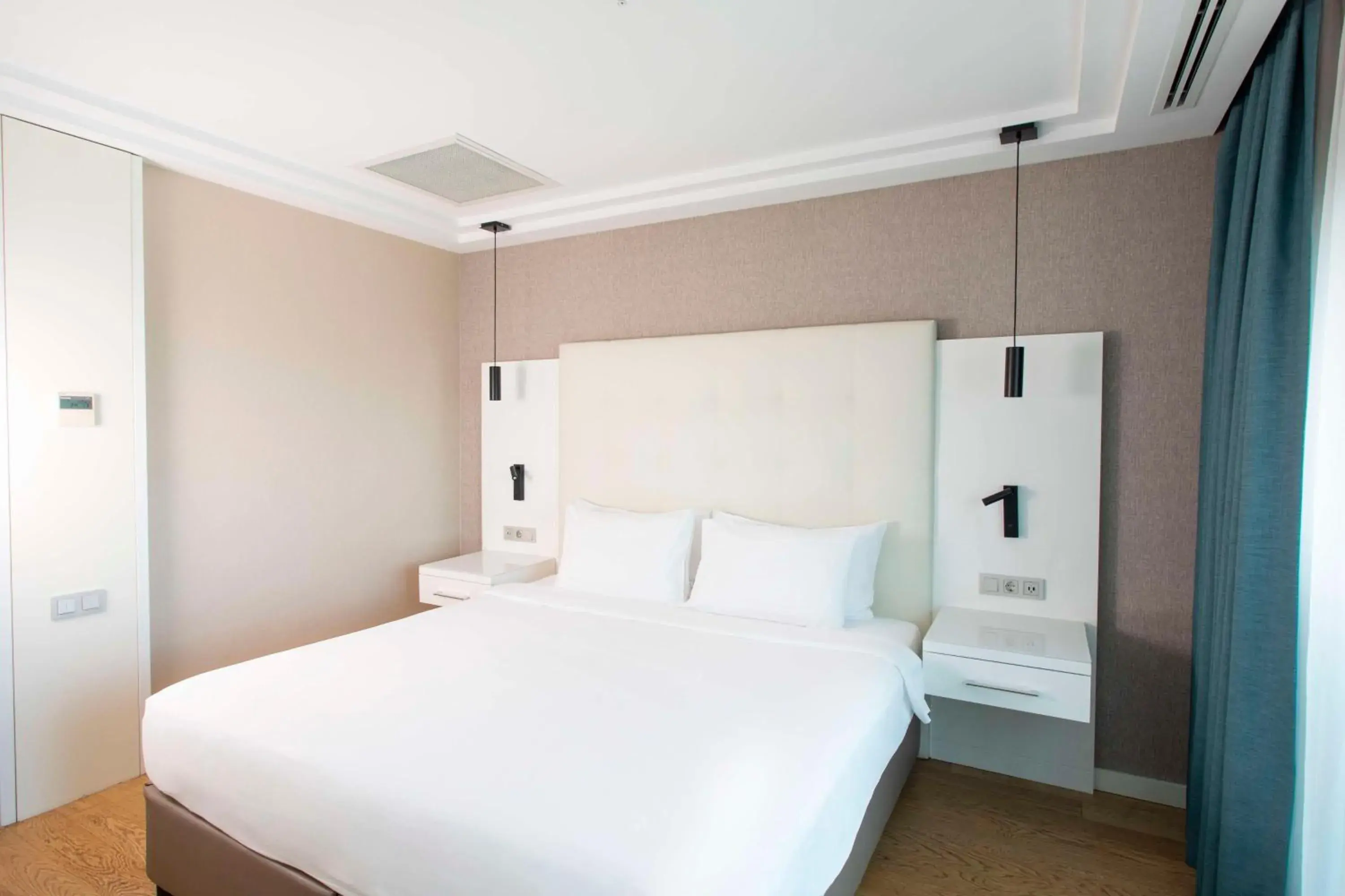 Bed in Radisson Residences Avrupa TEM Istanbul Bed in Radisson Residences Avrupa TEM Istanbul