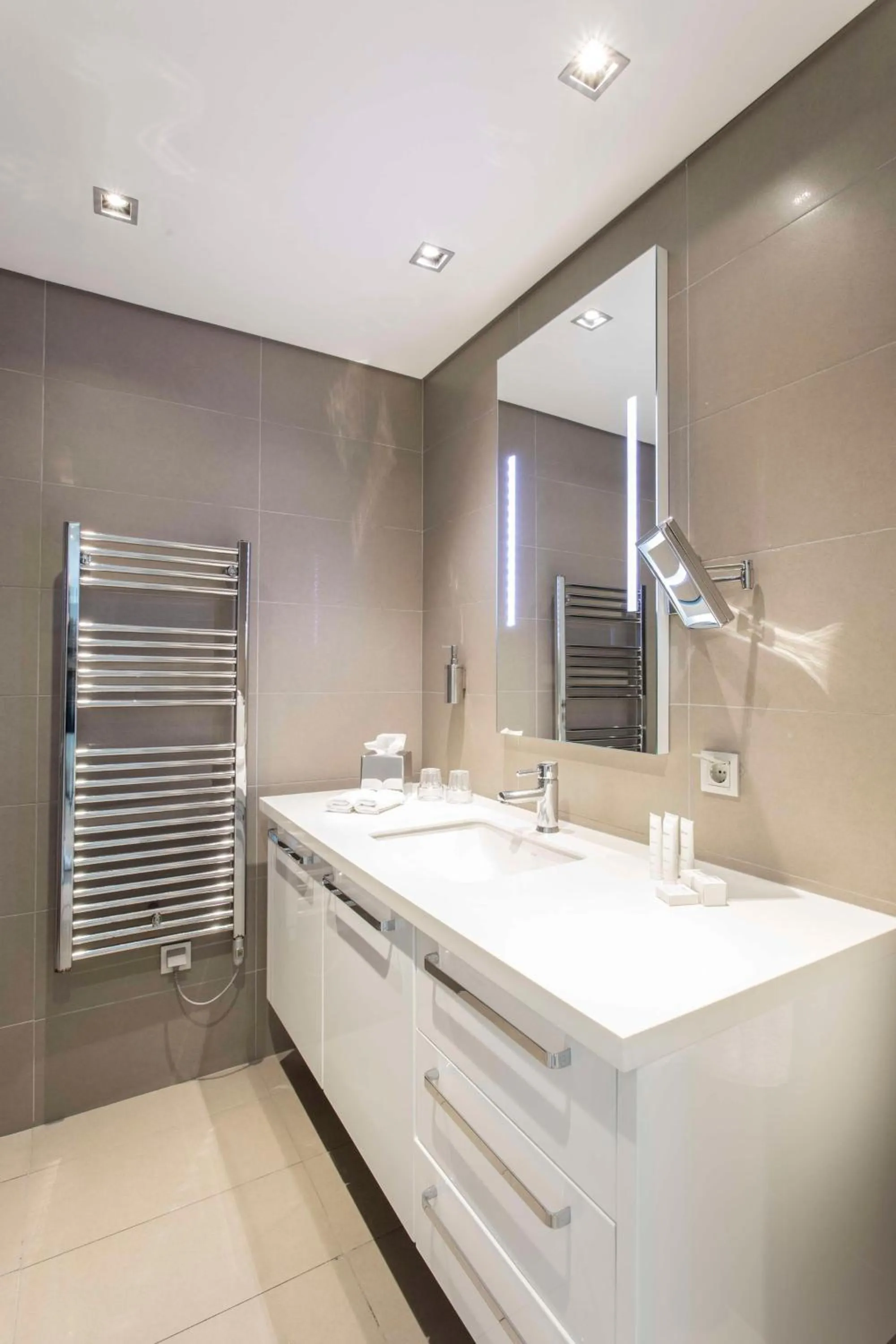 Bathroom in Radisson Residences Avrupa TEM Istanbul