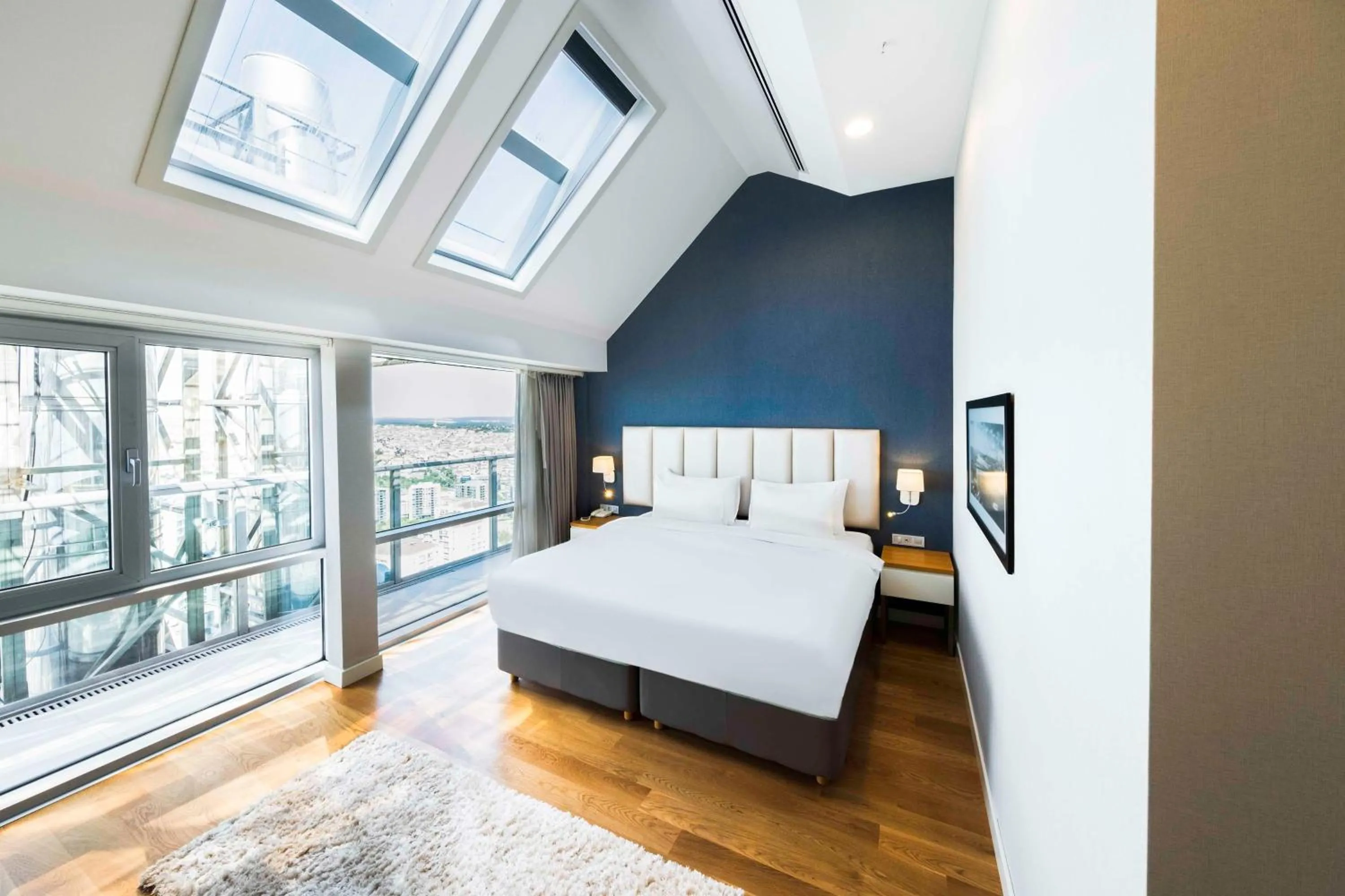 Bed in Radisson Residences Avrupa TEM Istanbul