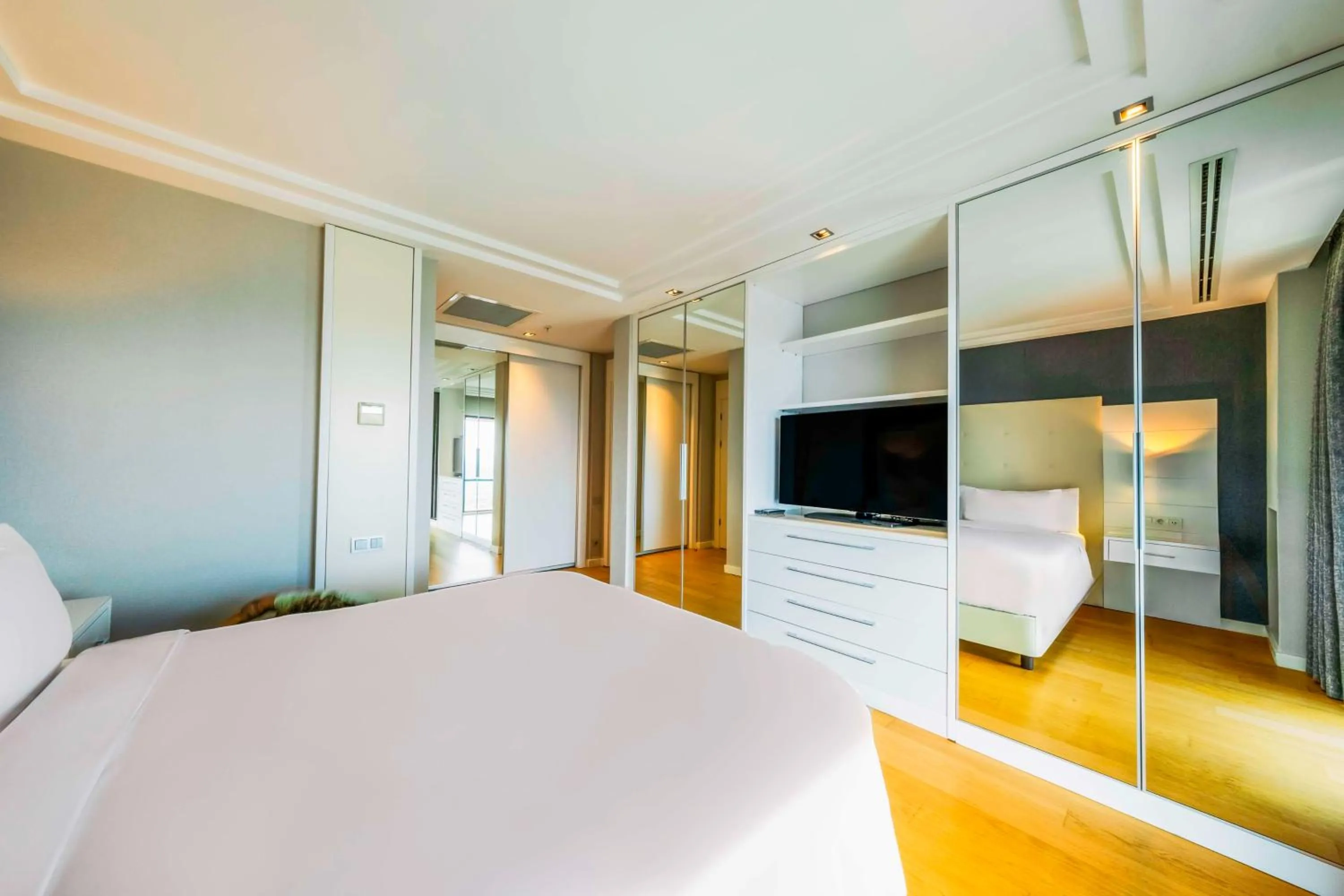 Bed in Radisson Residences Avrupa TEM Istanbul