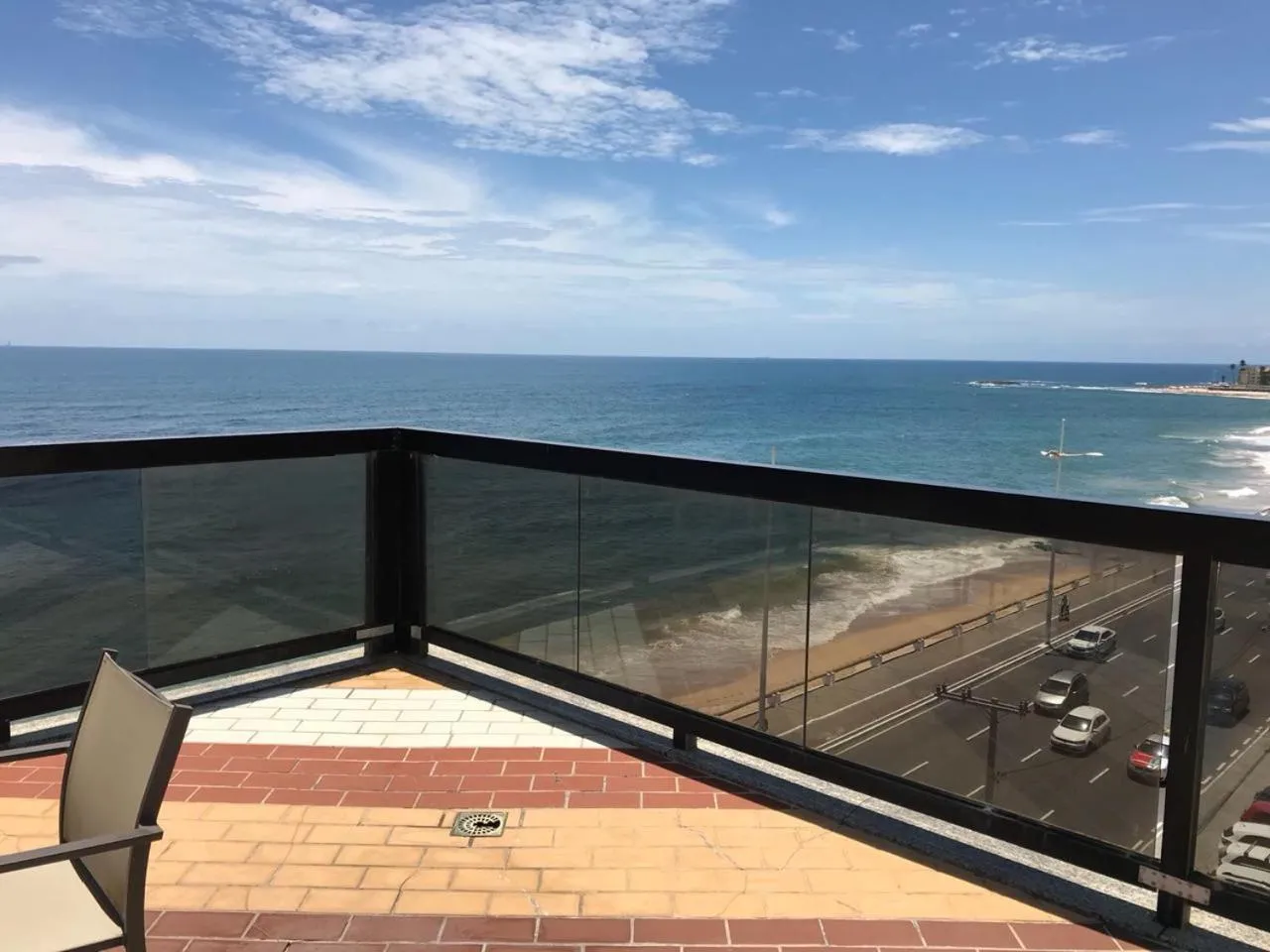 Flat no Pituba Sol 302 E 311