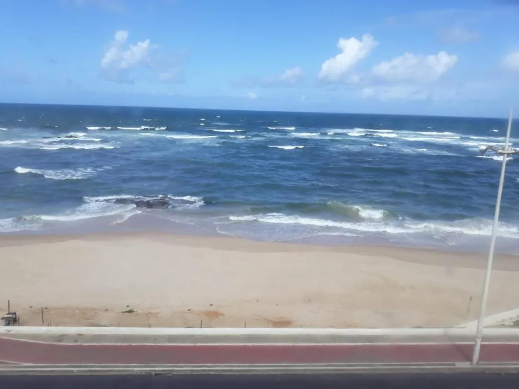 Flat no Pituba Sol 302 E 311