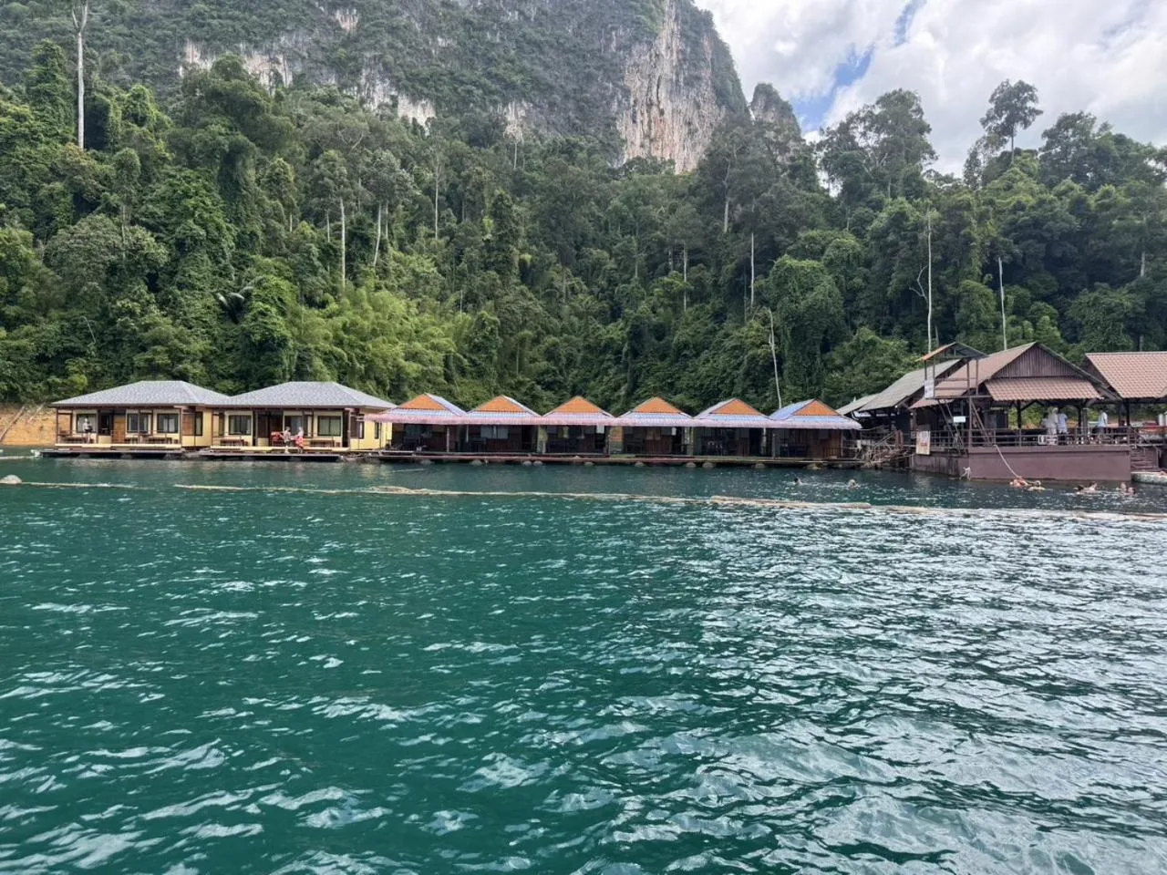 Property building in Khao Sok Las Orquideas Resort