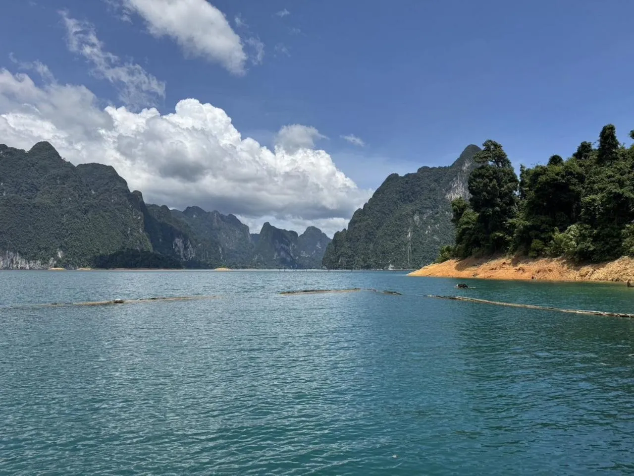Lake view in Khao Sok Las Orquideas Resort