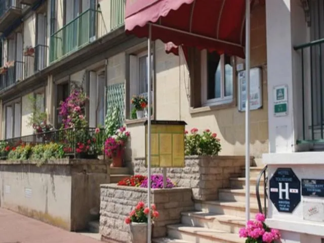 Facade/entrance in Logis Hôtel & Restaurant - Le Normandie